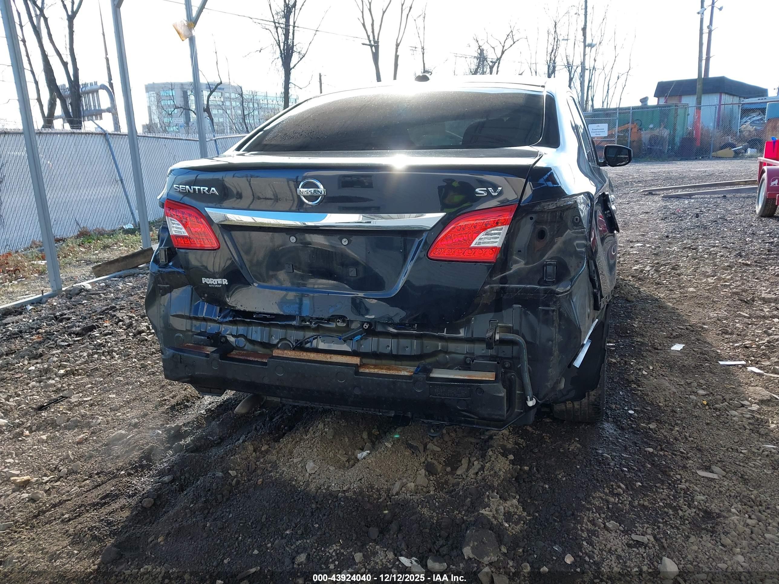 NISSAN SENTRA image 6