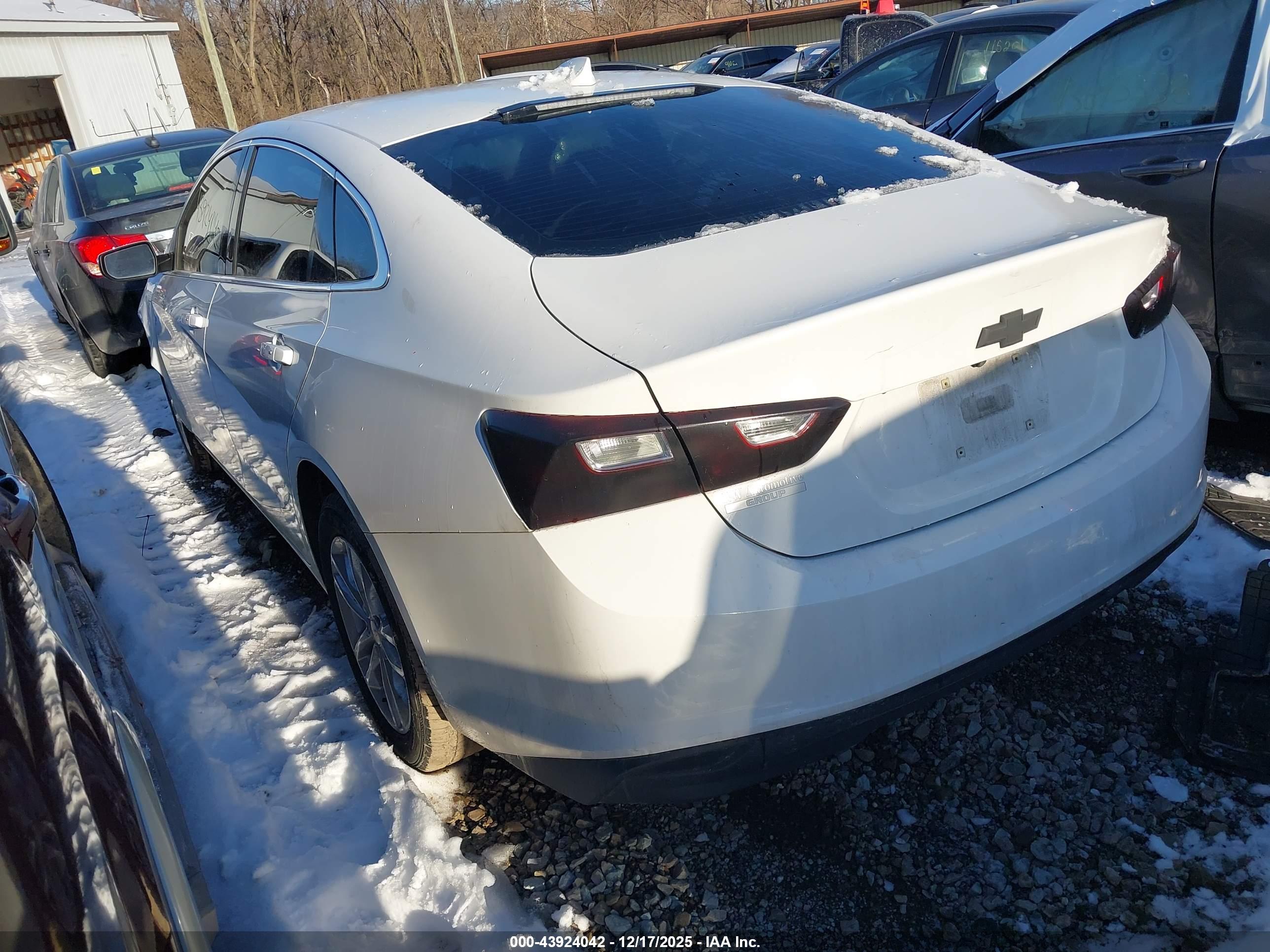 CHEVROLET MALIBU image 3