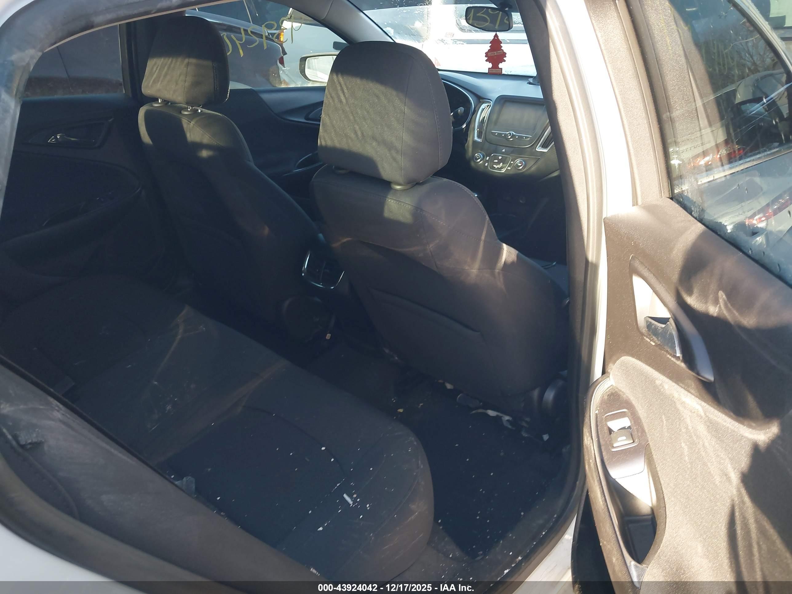 CHEVROLET MALIBU image 8
