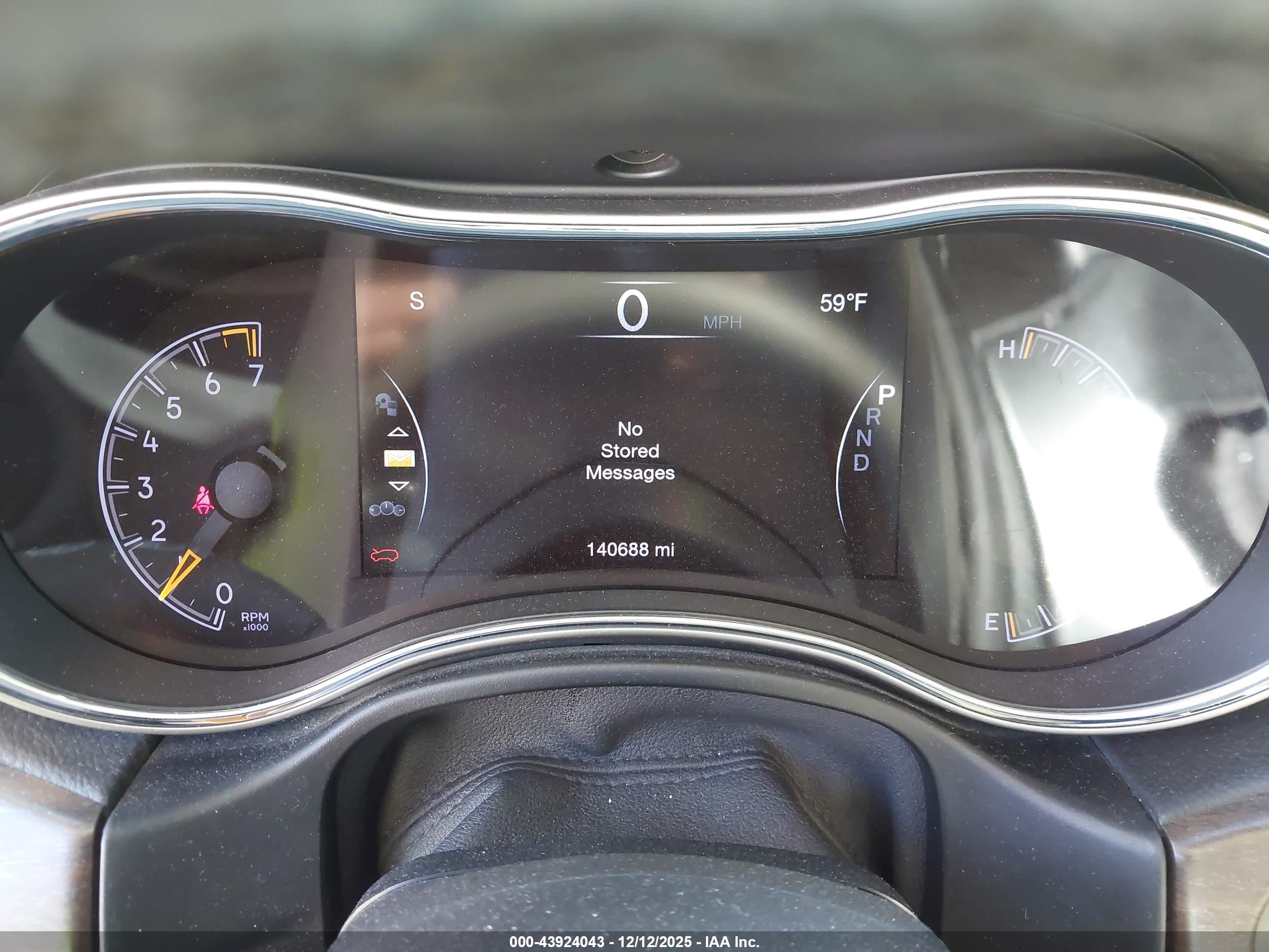 JEEP GRAND image 7