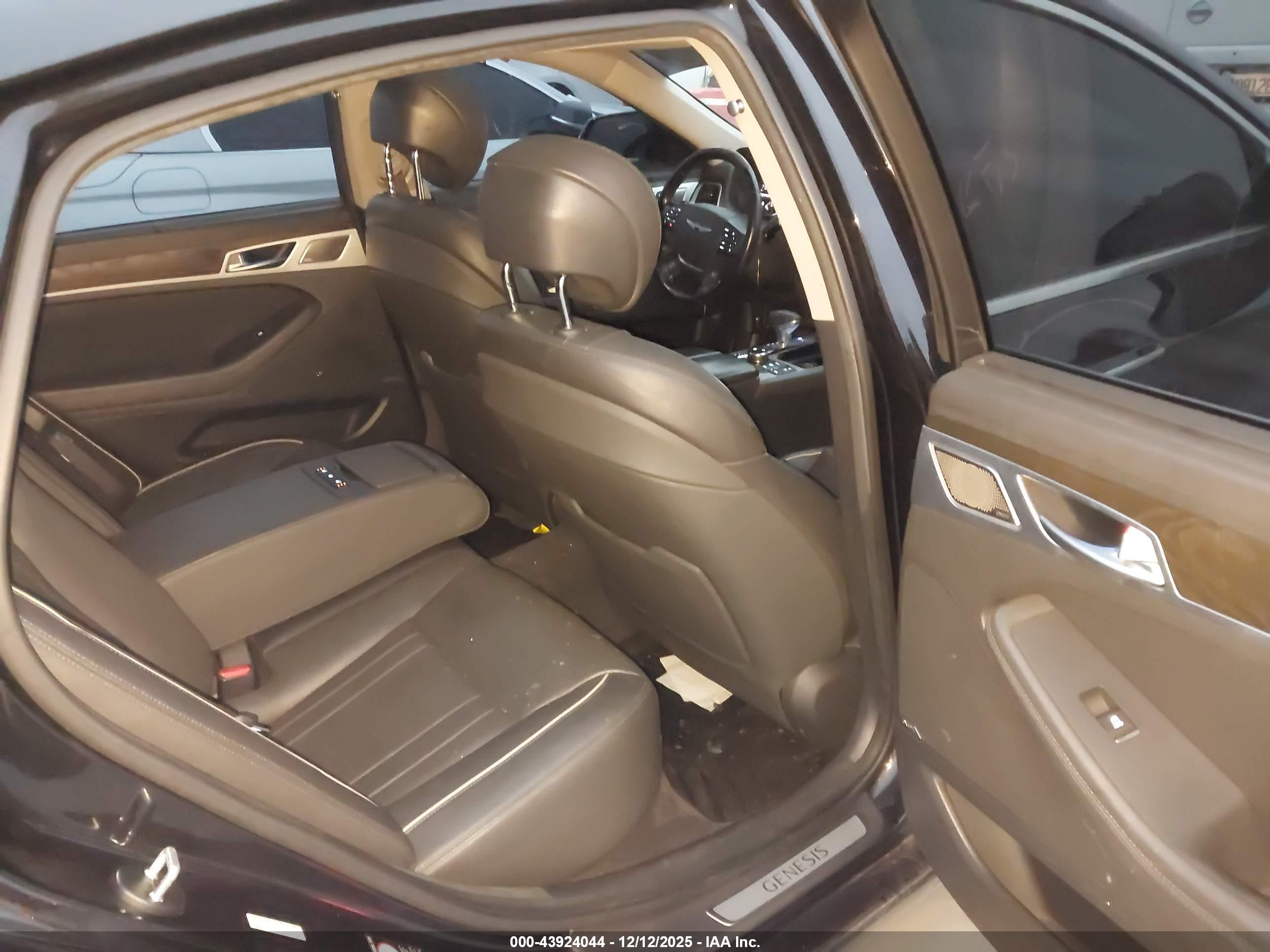 GENESIS G80 image 8