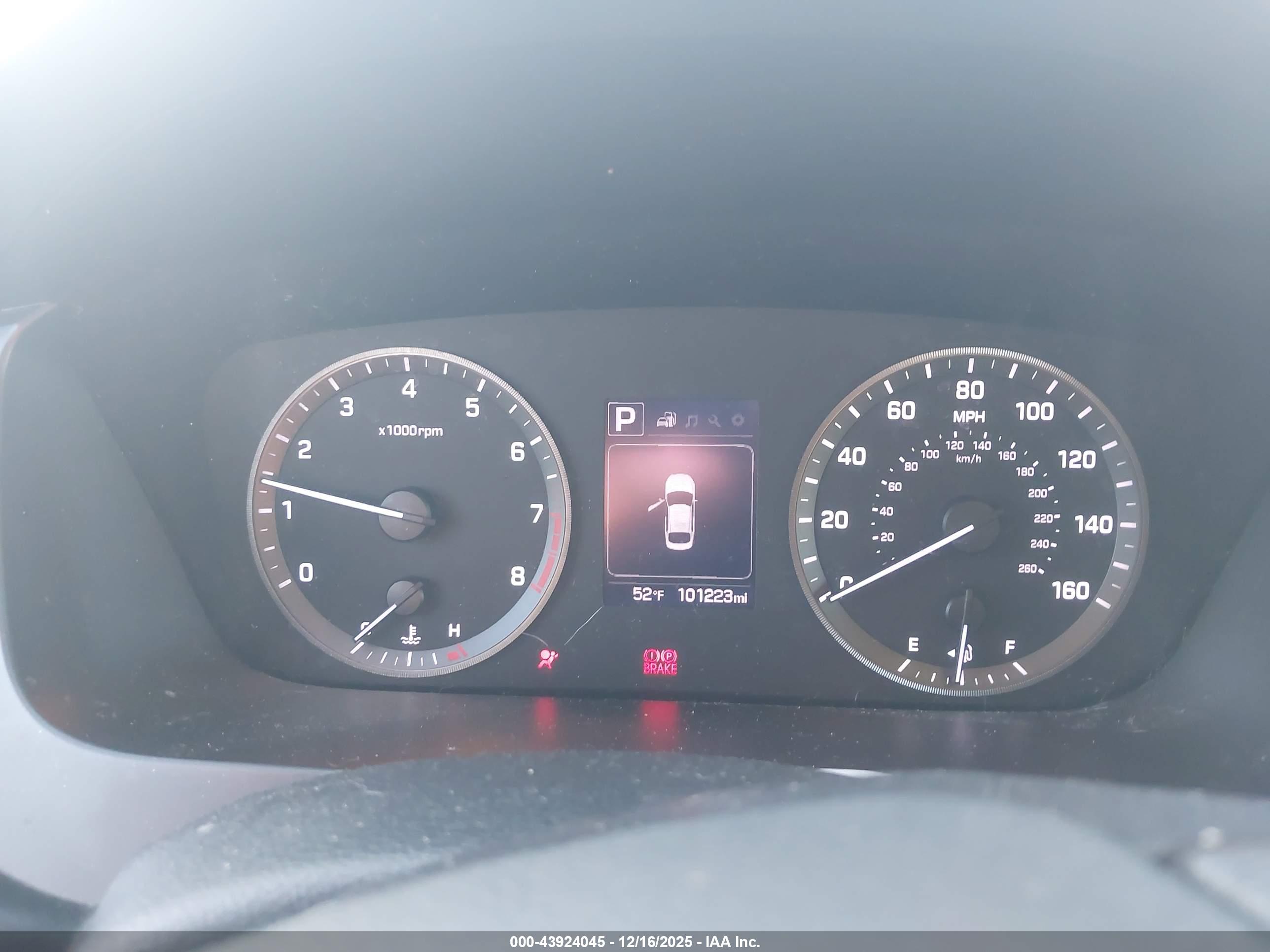 HYUNDAI SONATA image 7