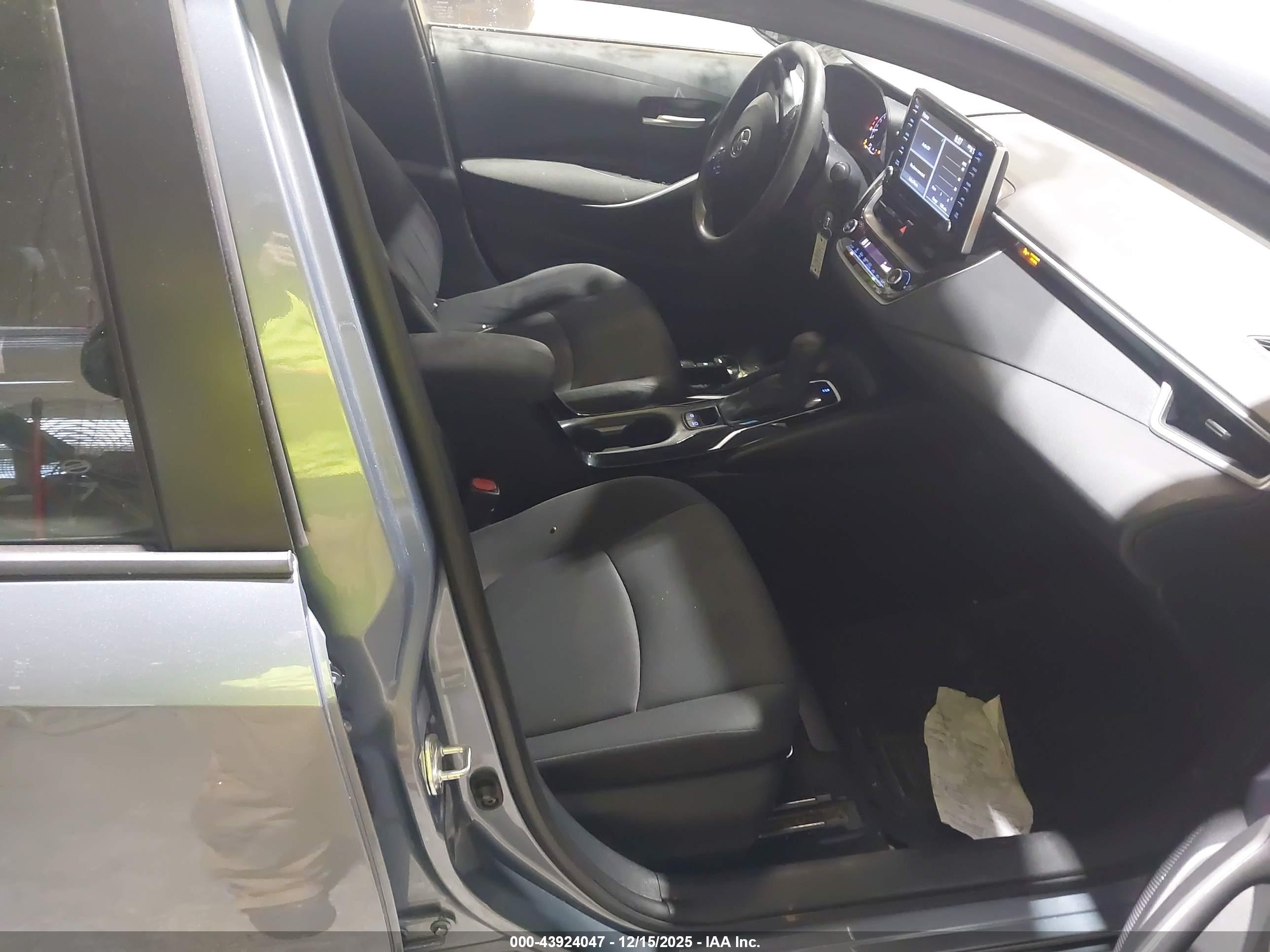 TOYOTA COROLLA image 5