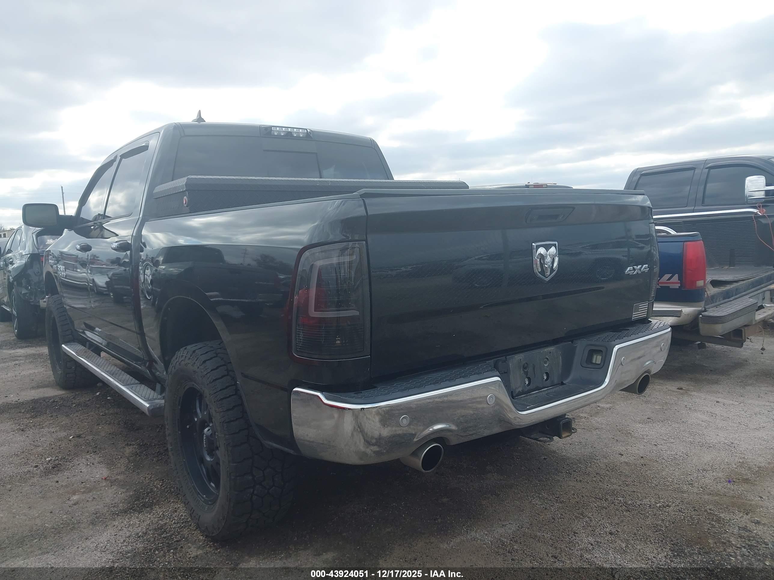 RAM 1500 image 3