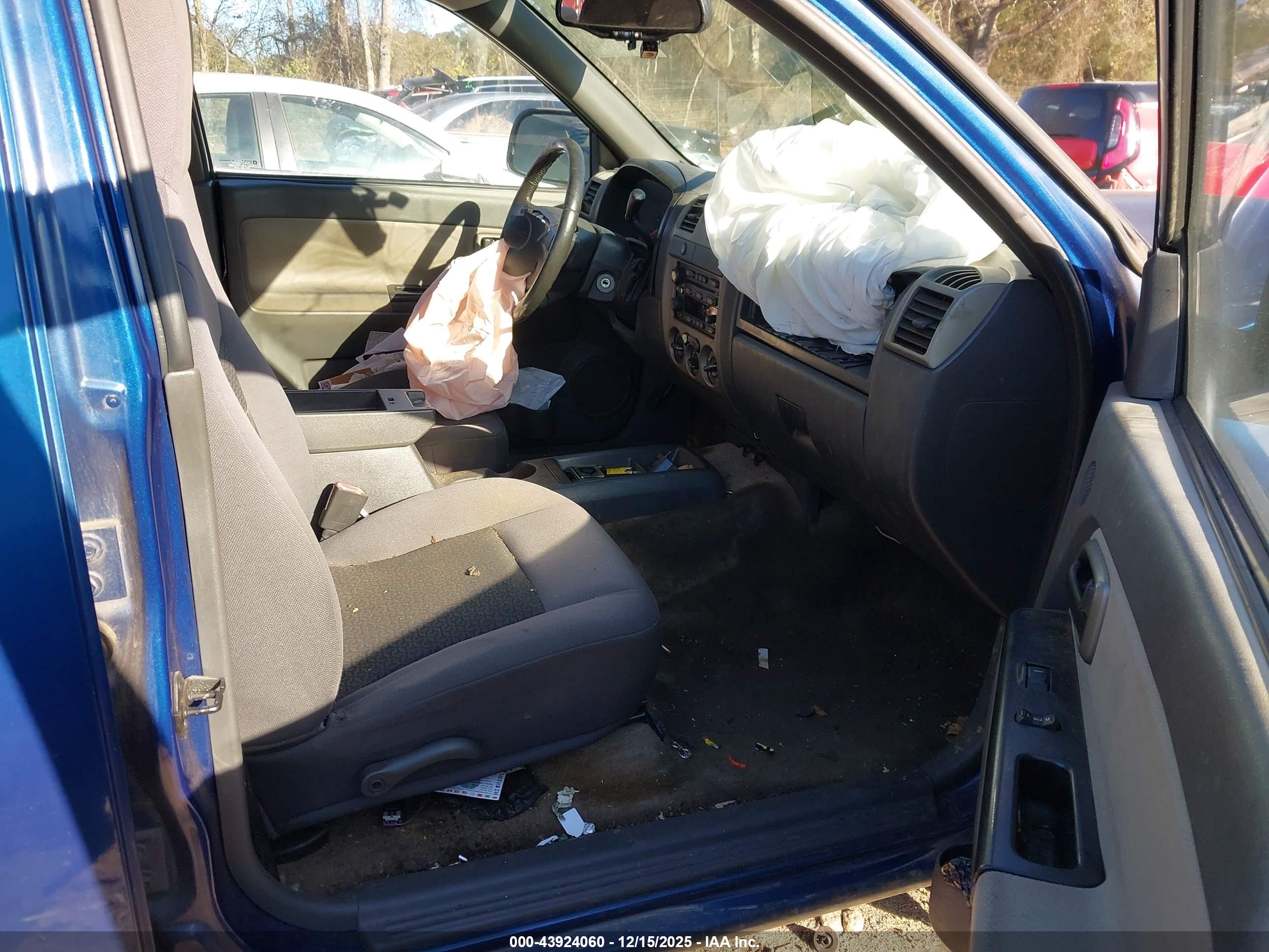 GMC CANYON image 5