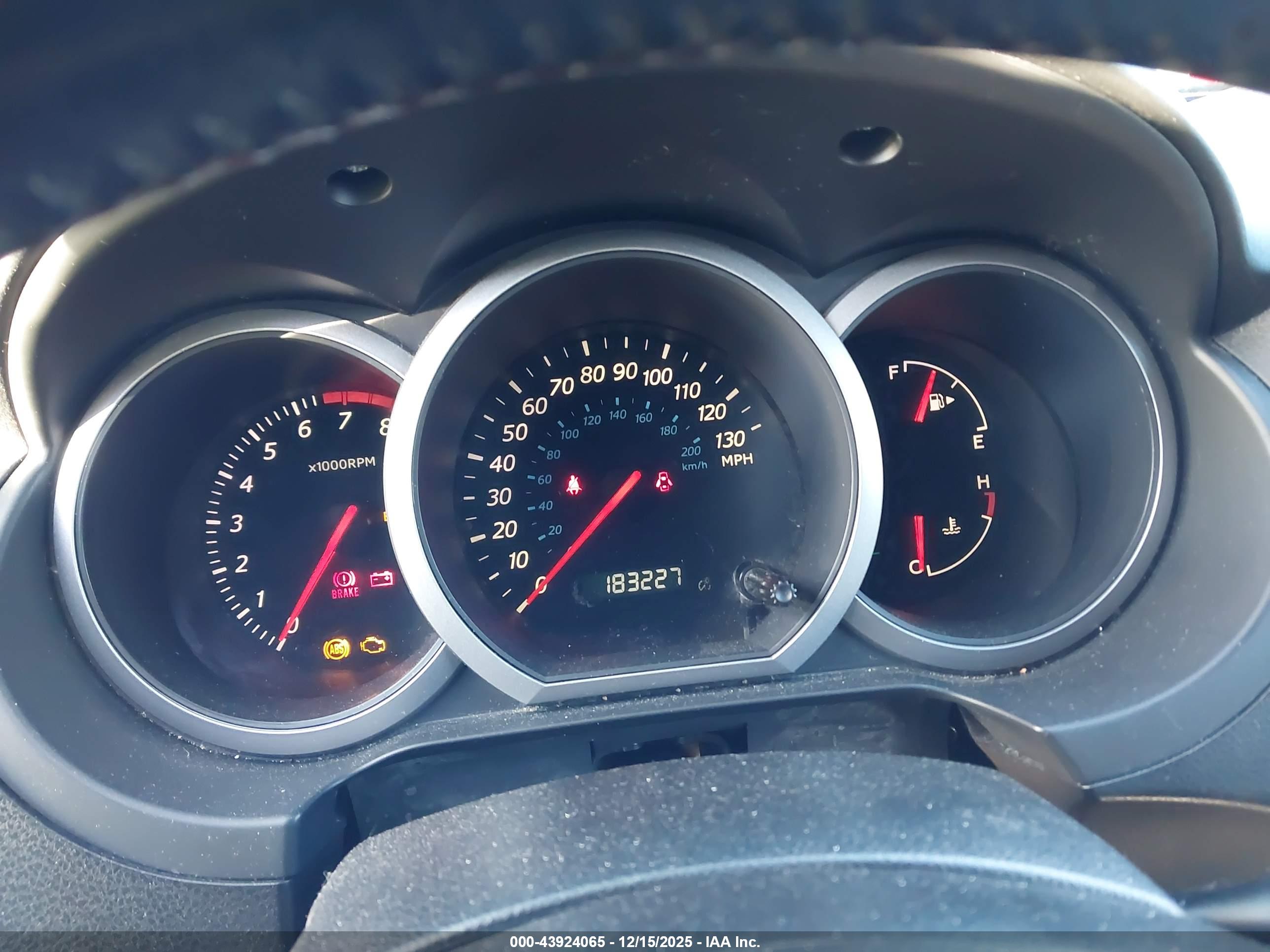 SUZUKI GRAND image 7