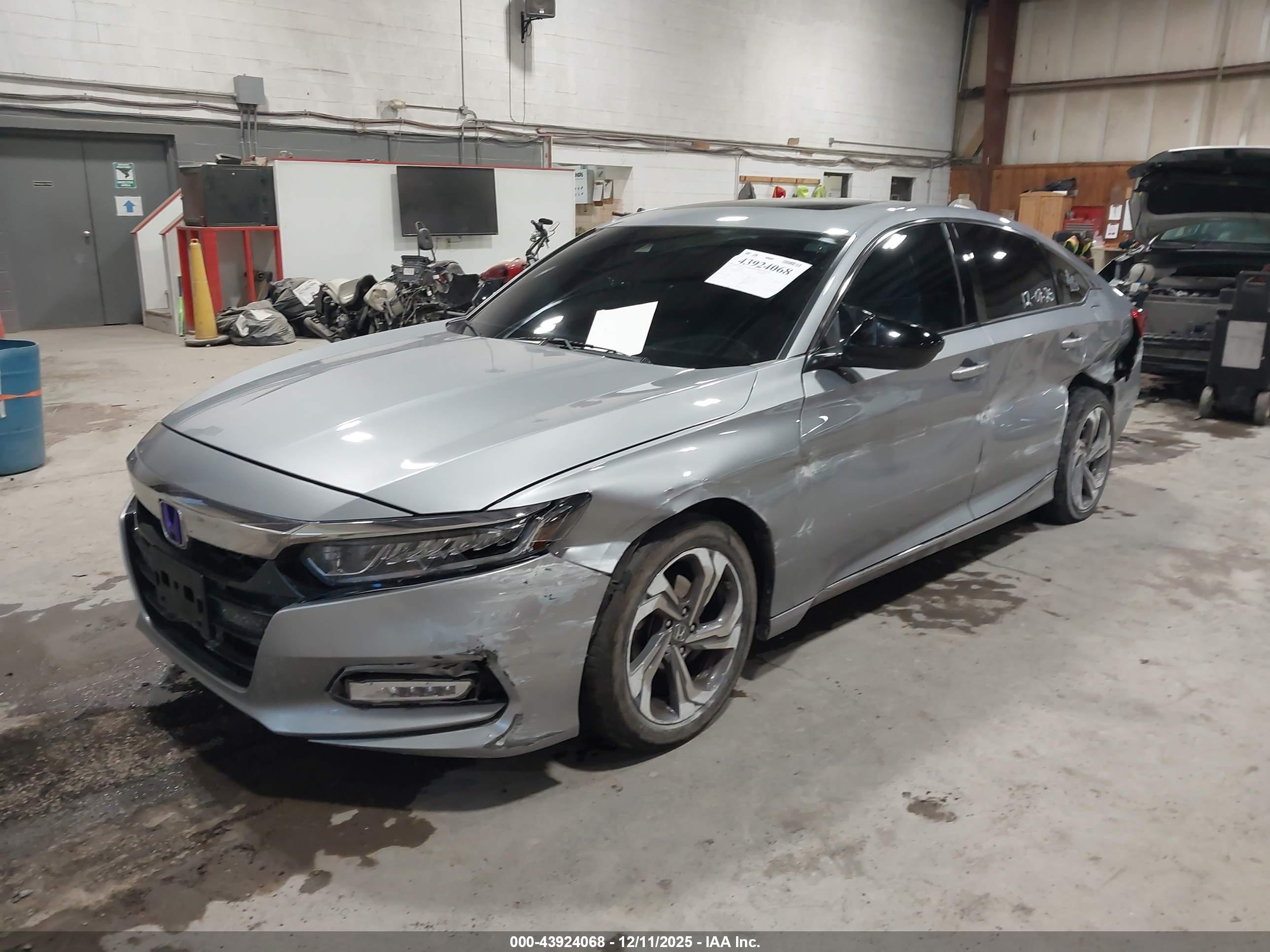 HONDA ACCORD image 2