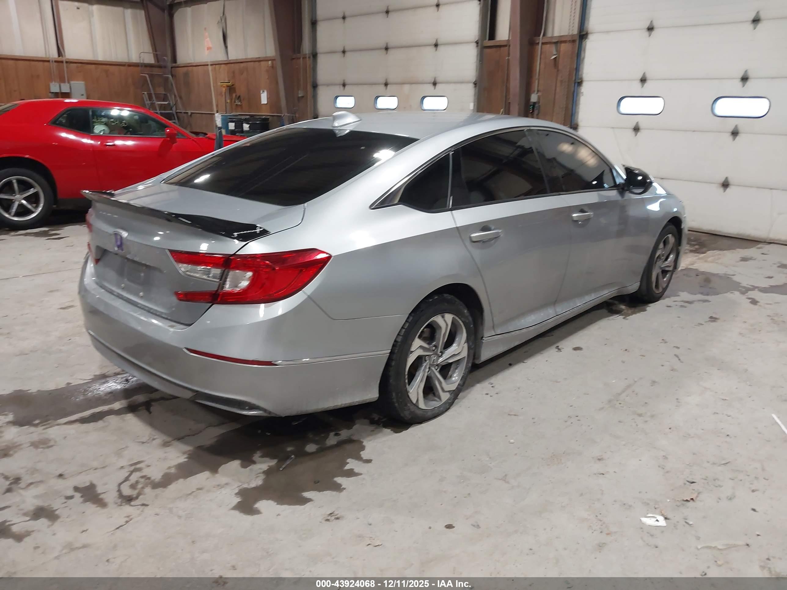 HONDA ACCORD image 4