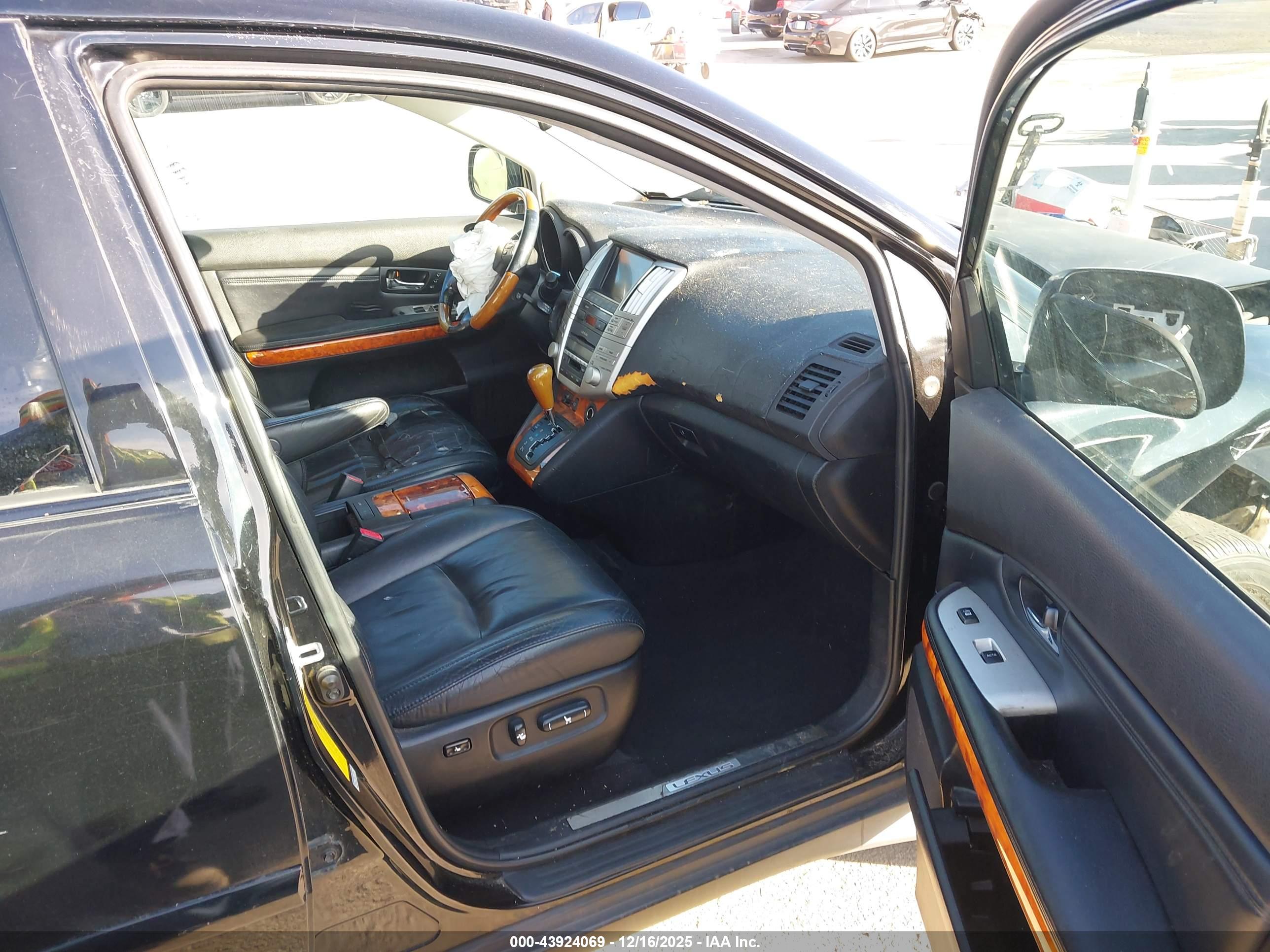 LEXUS RX image 5