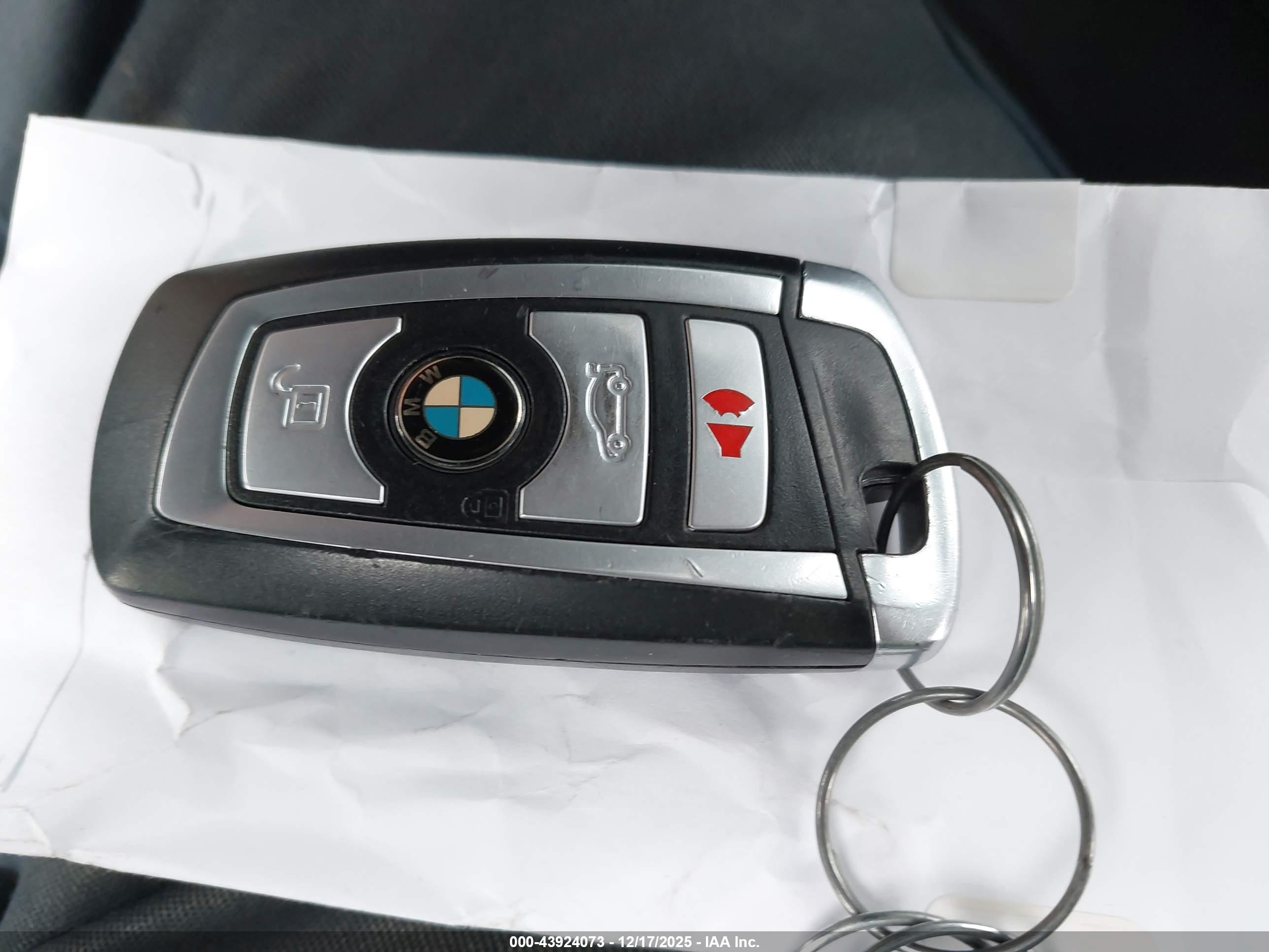 BMW 650I image 11
