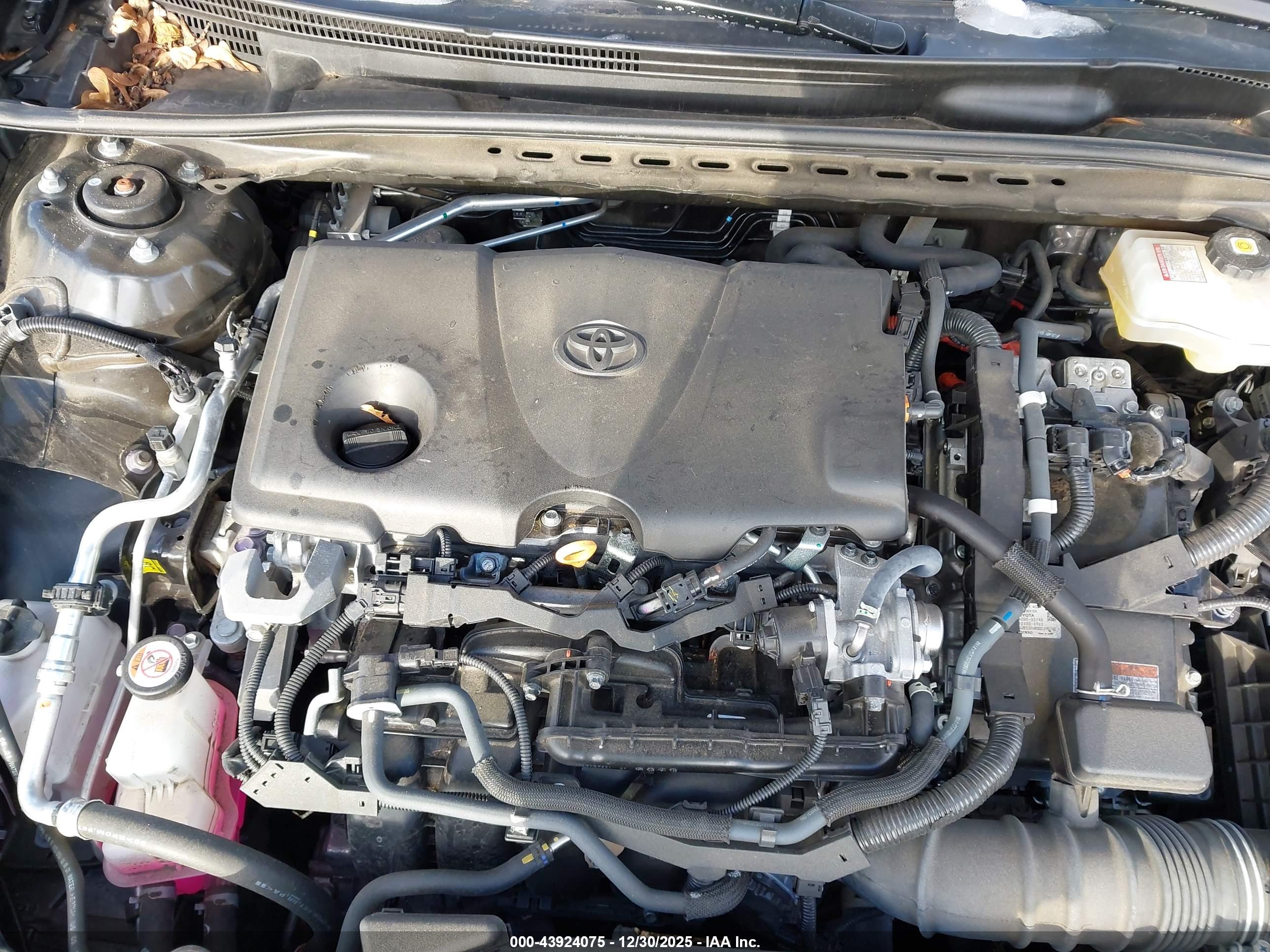 TOYOTA CAMRY image 10