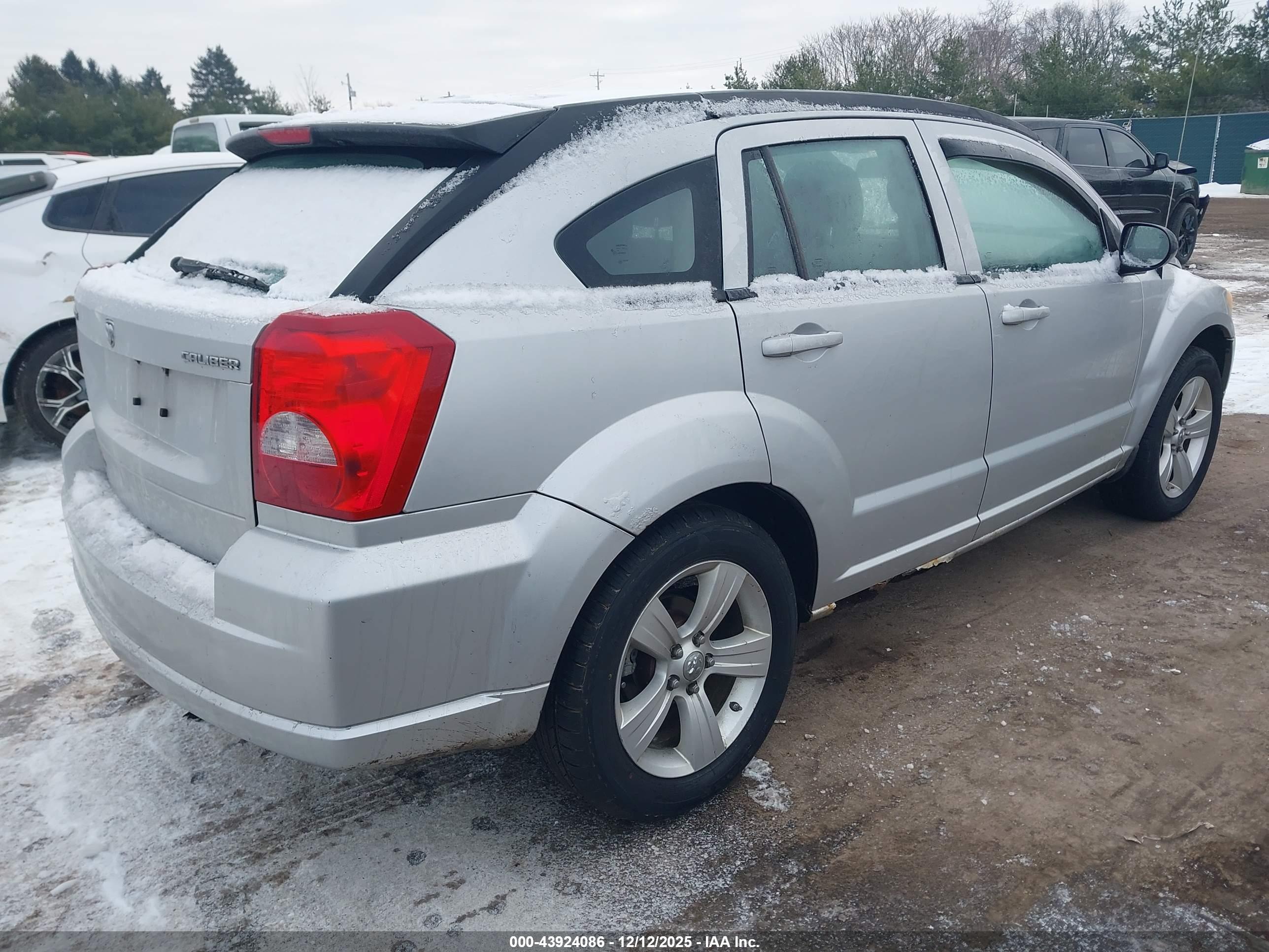 DODGE CALIBER image 4