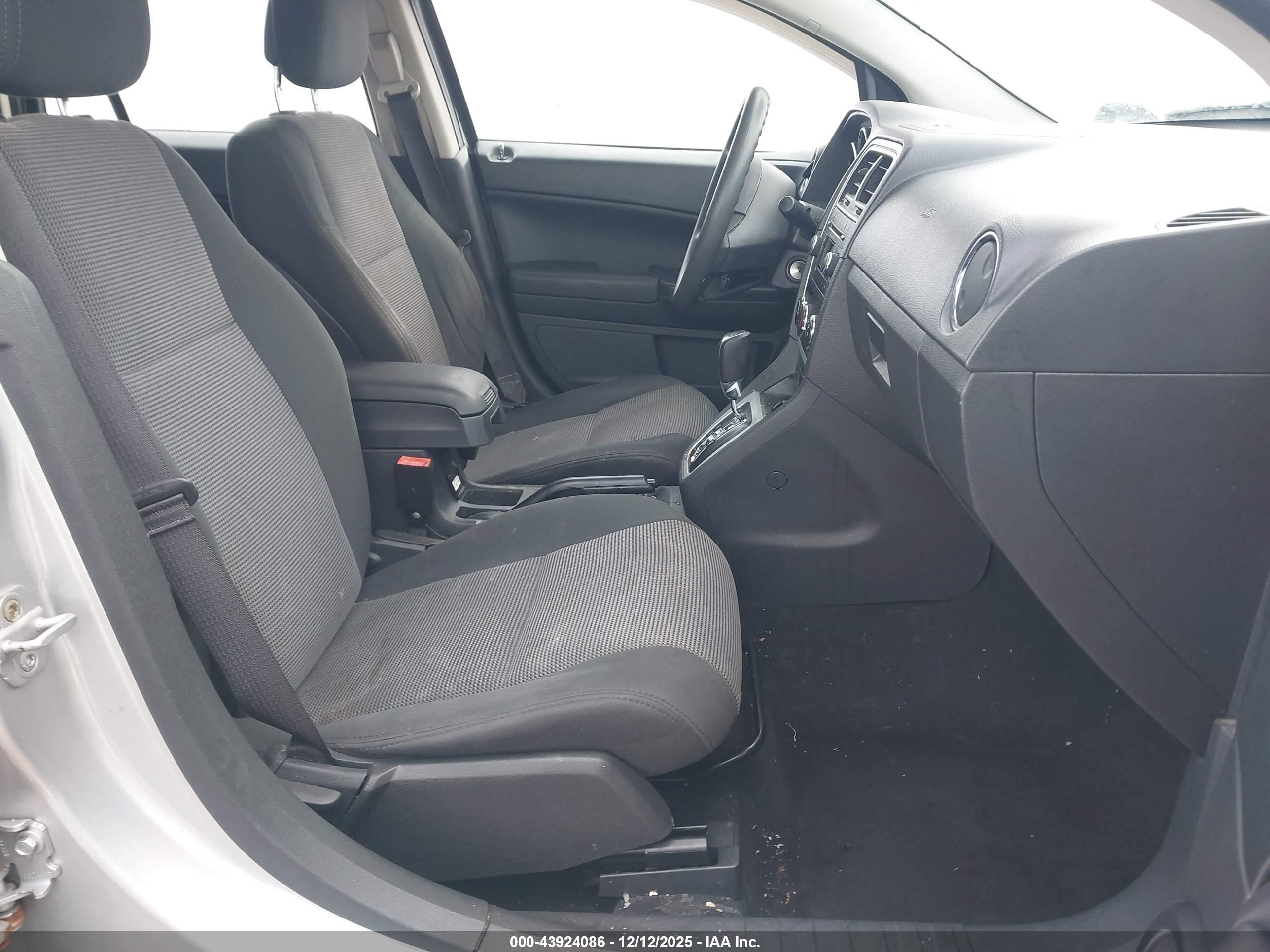 DODGE CALIBER image 5