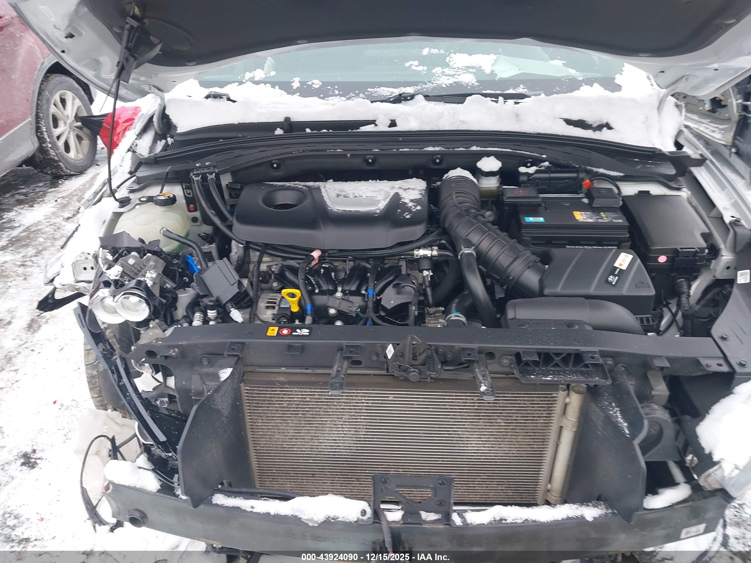 HYUNDAI ELANTRA image 10