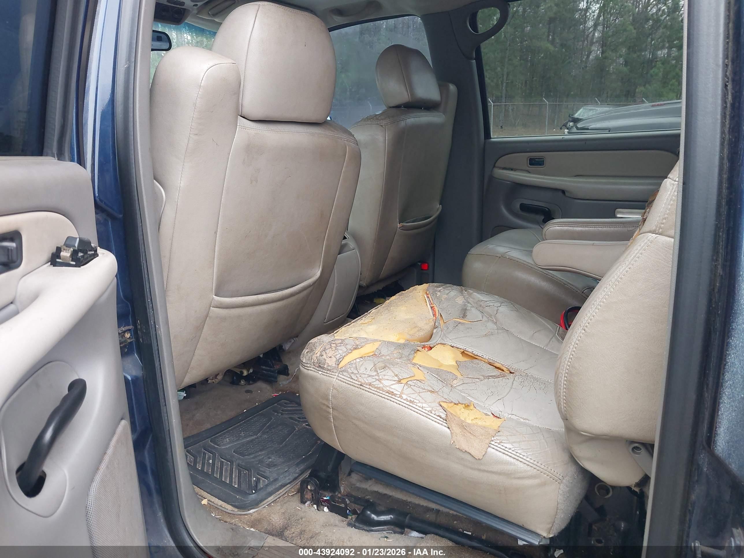 GMC YUKON image 8