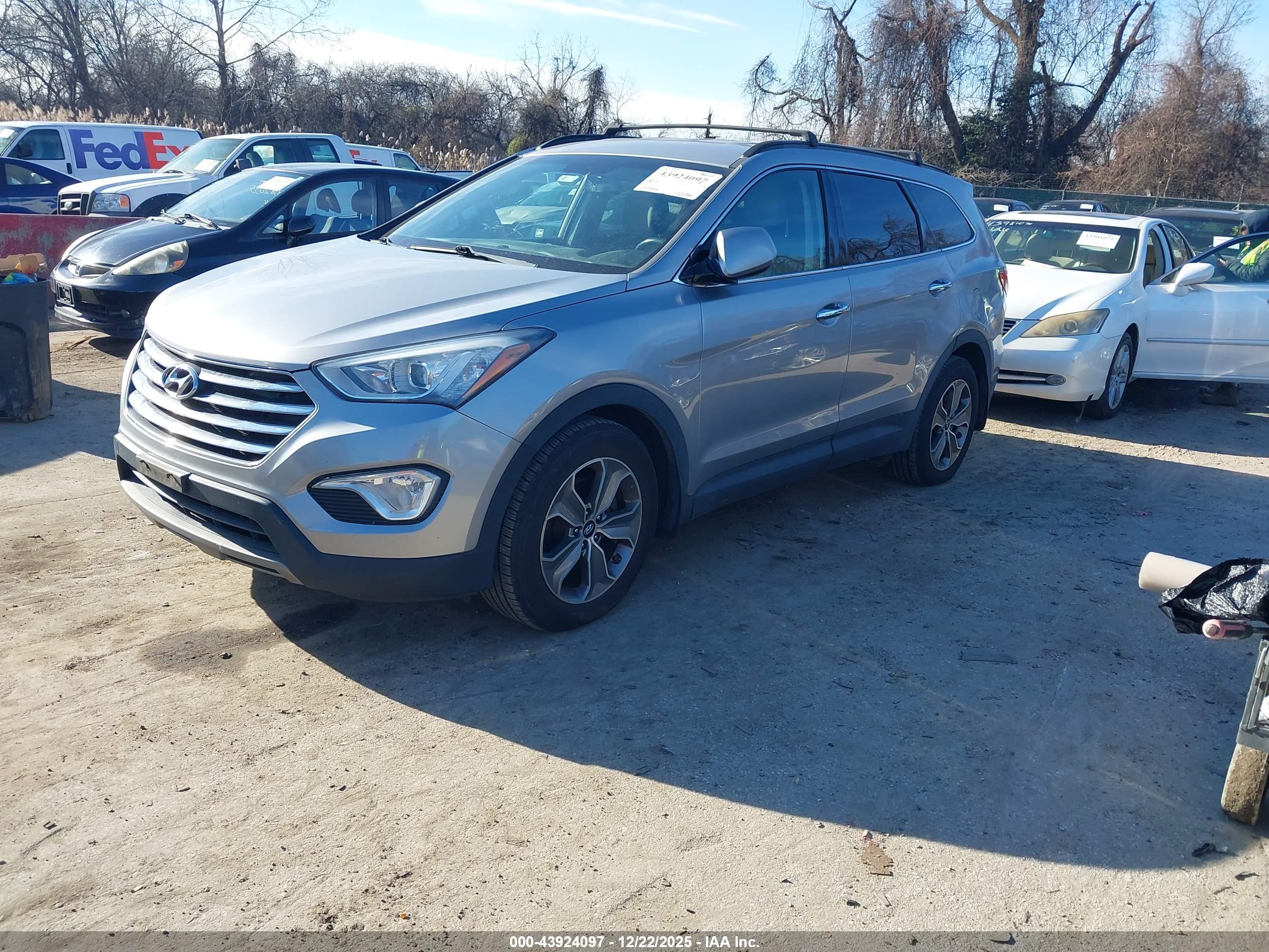 HYUNDAI SANTA image 2
