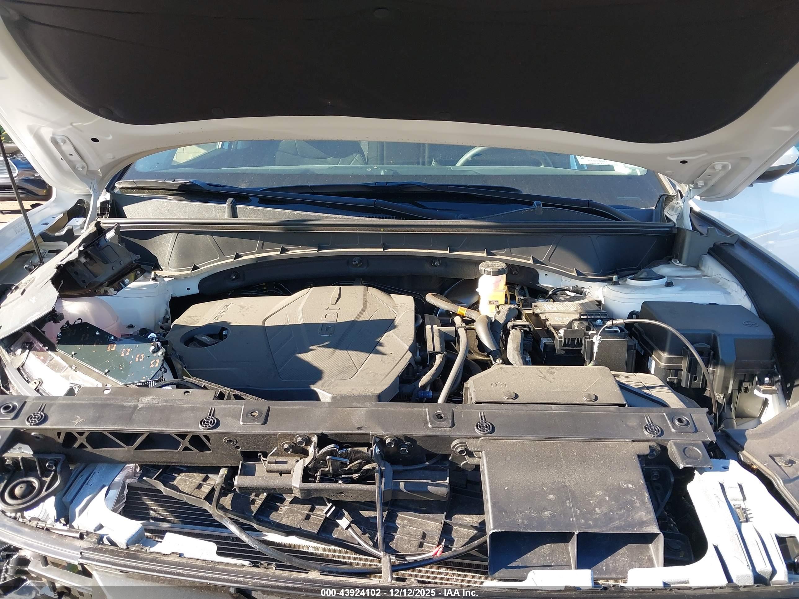 HYUNDAI TUCSON image 10