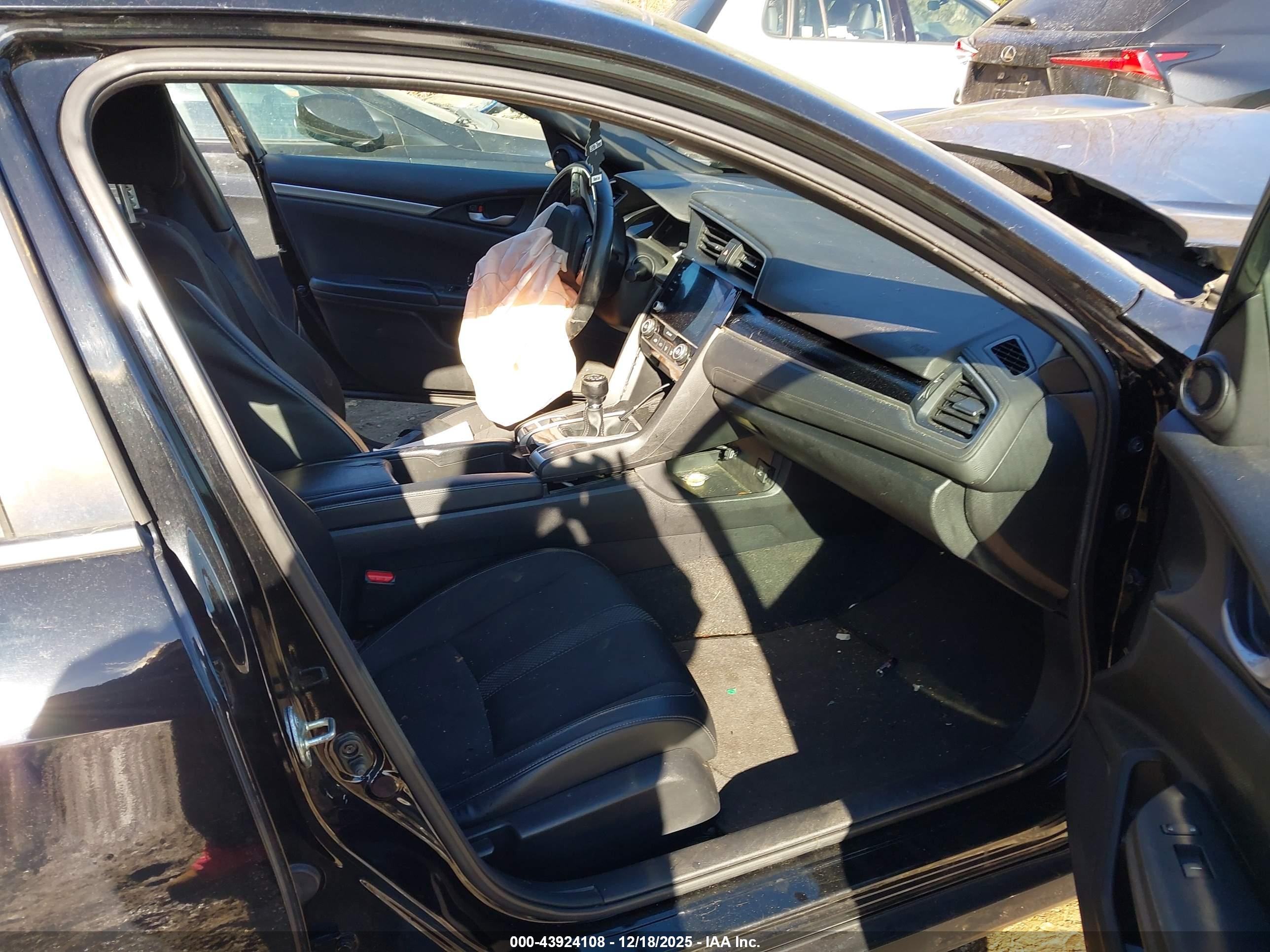 HONDA CIVIC image 5
