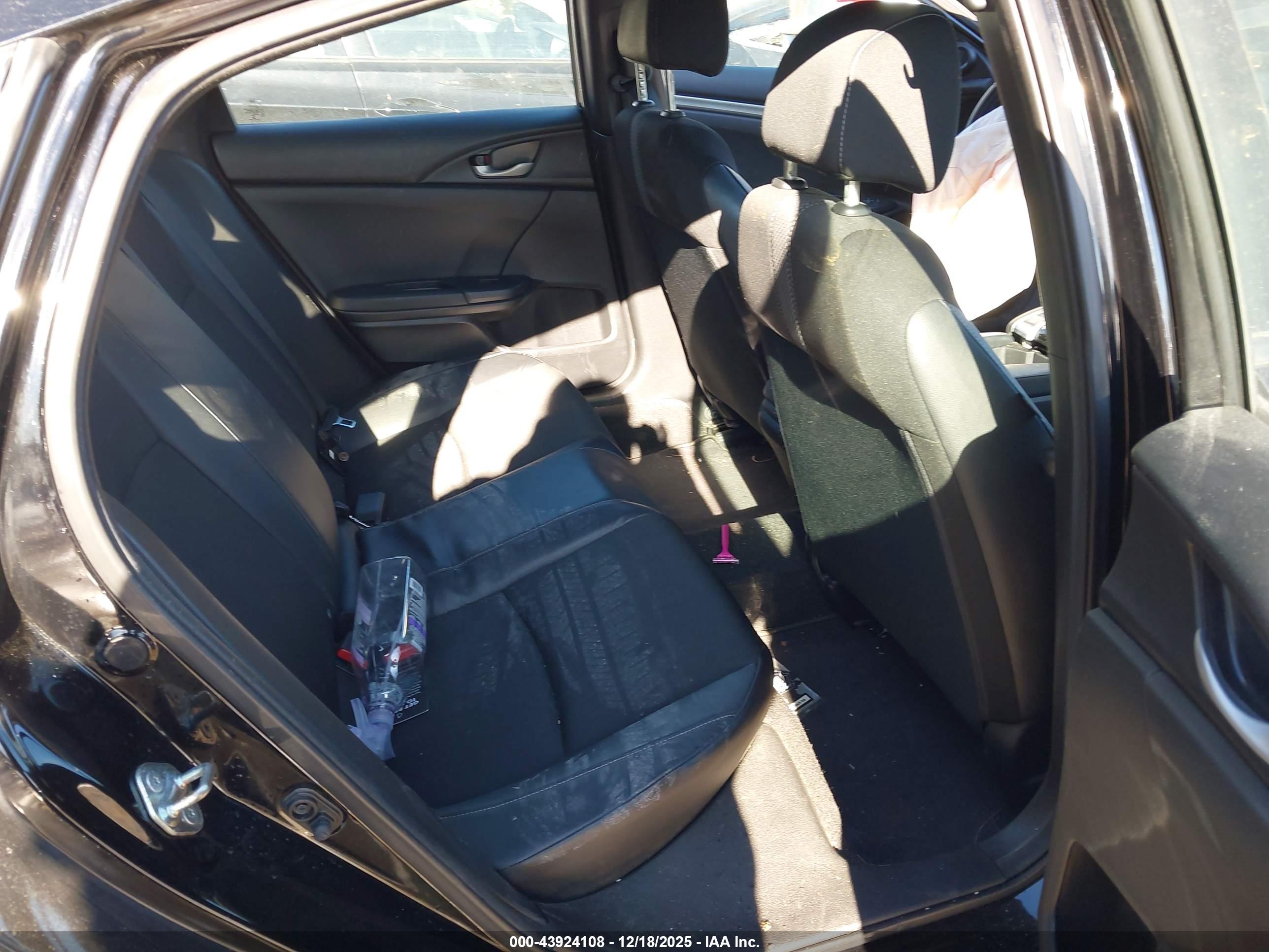 HONDA CIVIC image 8