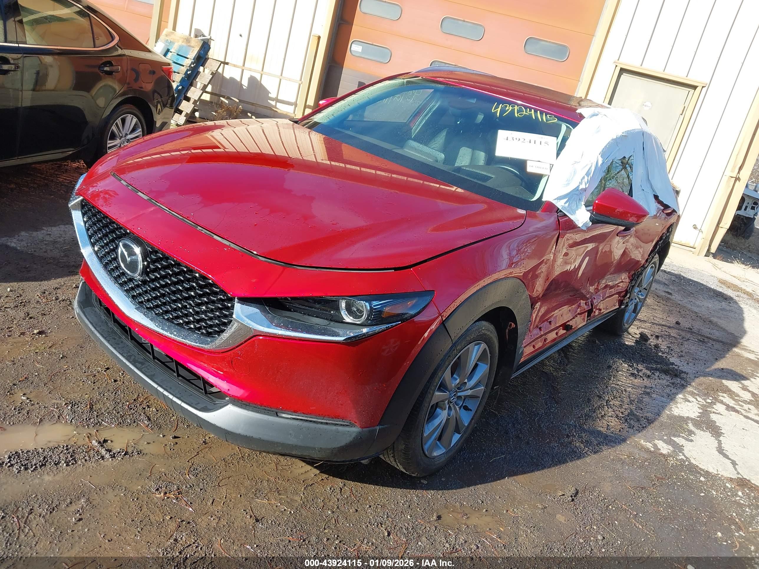 MAZDA CX-30 image 2