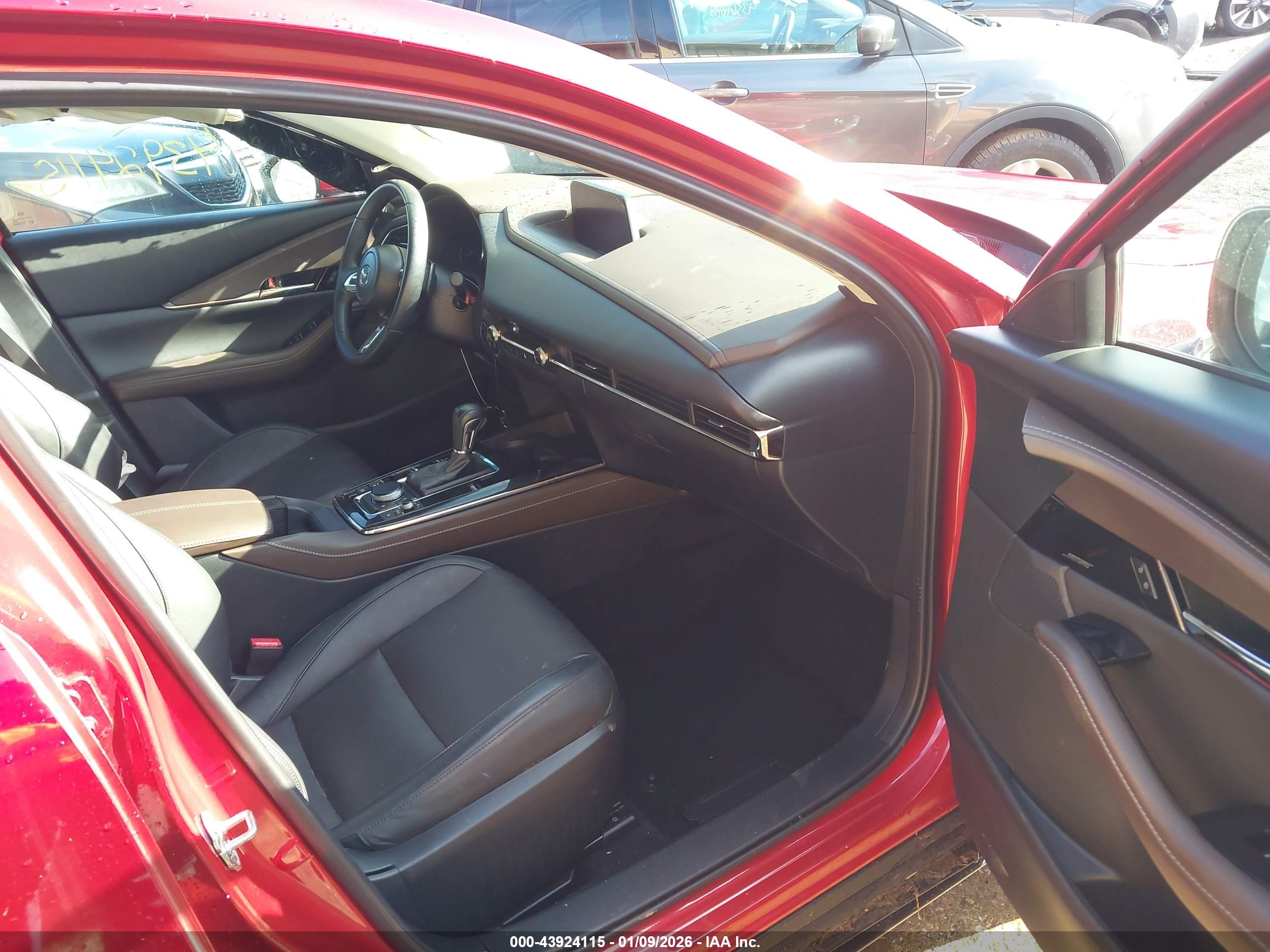MAZDA CX-30 image 5