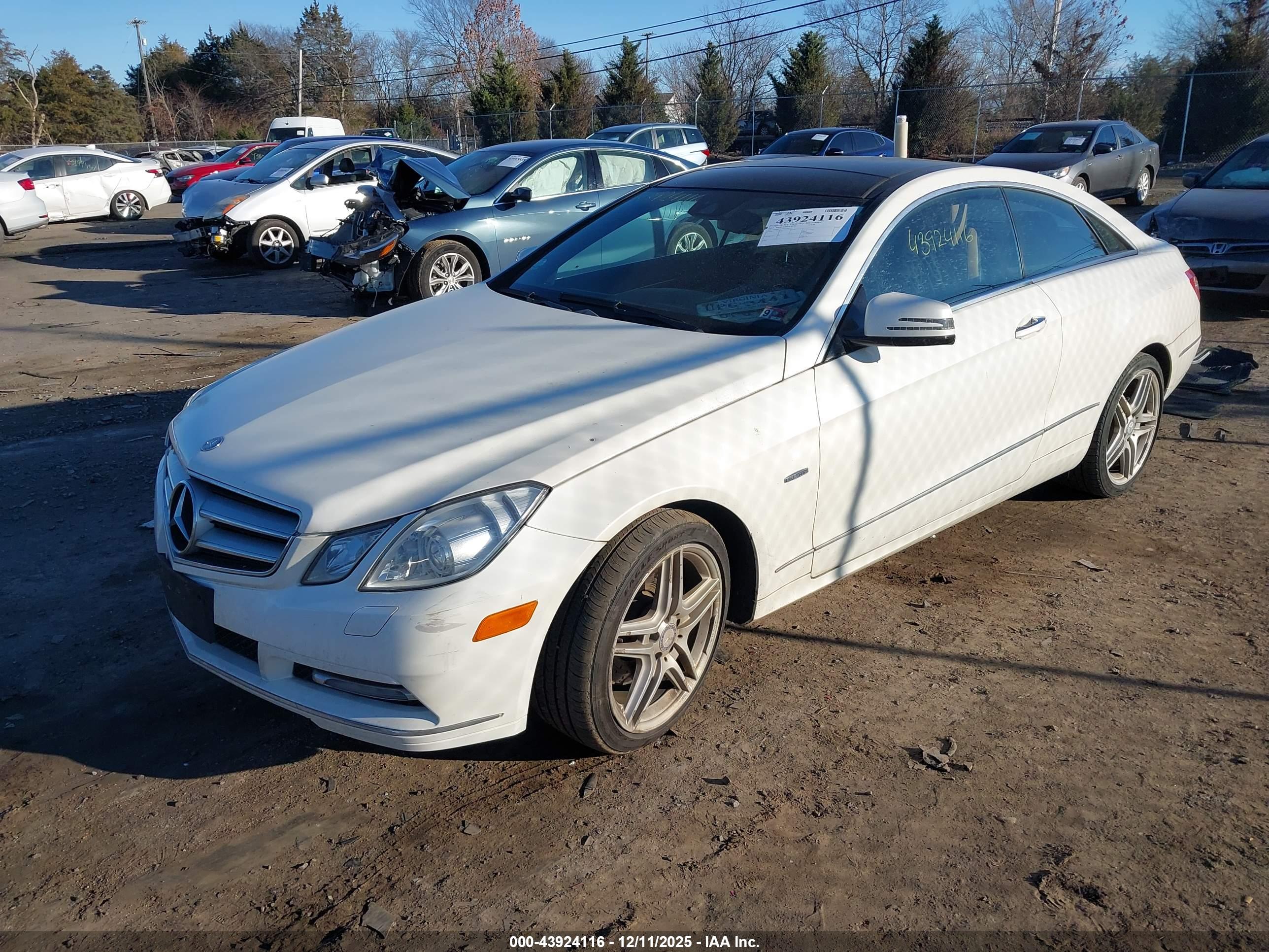 MERCEDES-BENZ E image 2