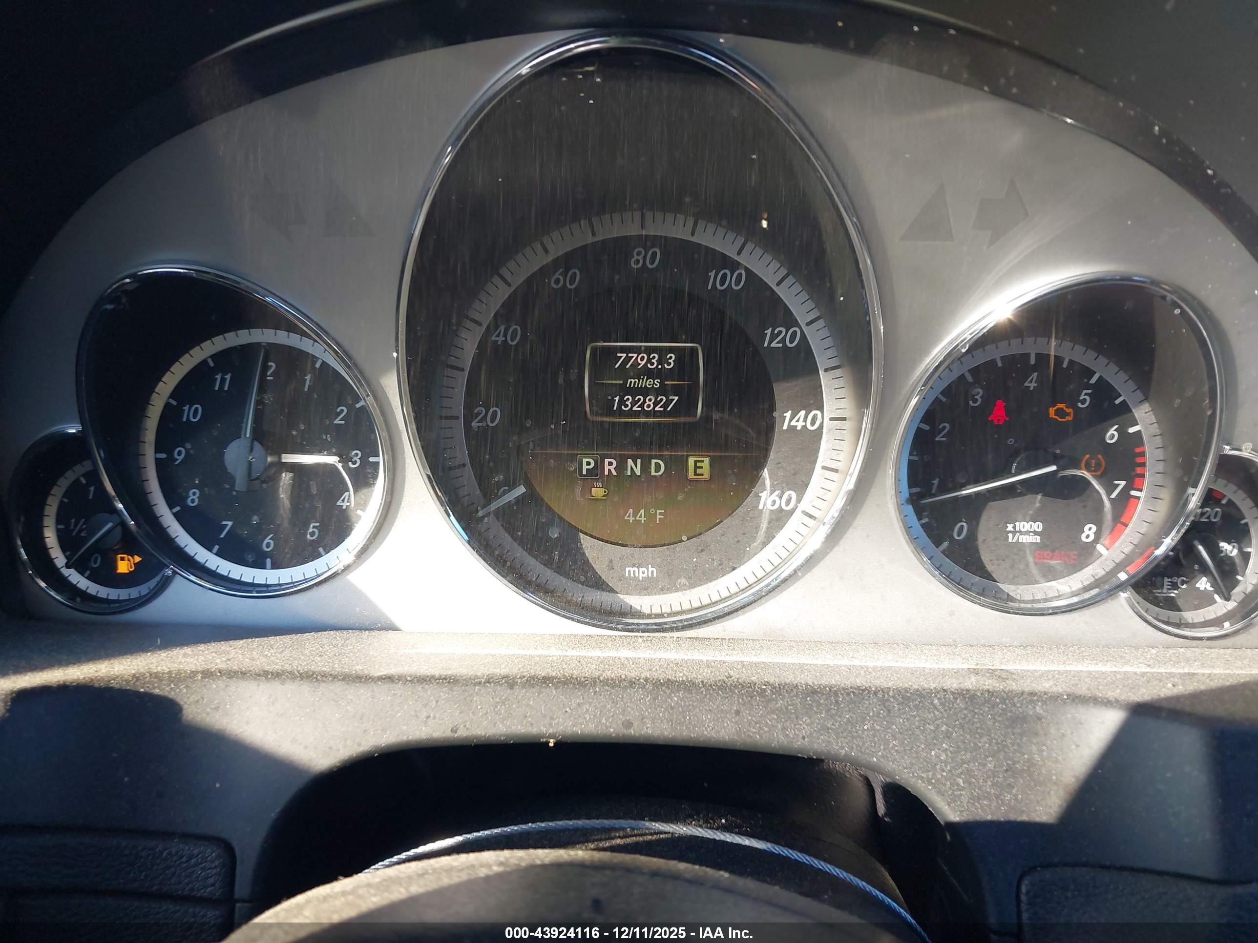 MERCEDES-BENZ E image 7