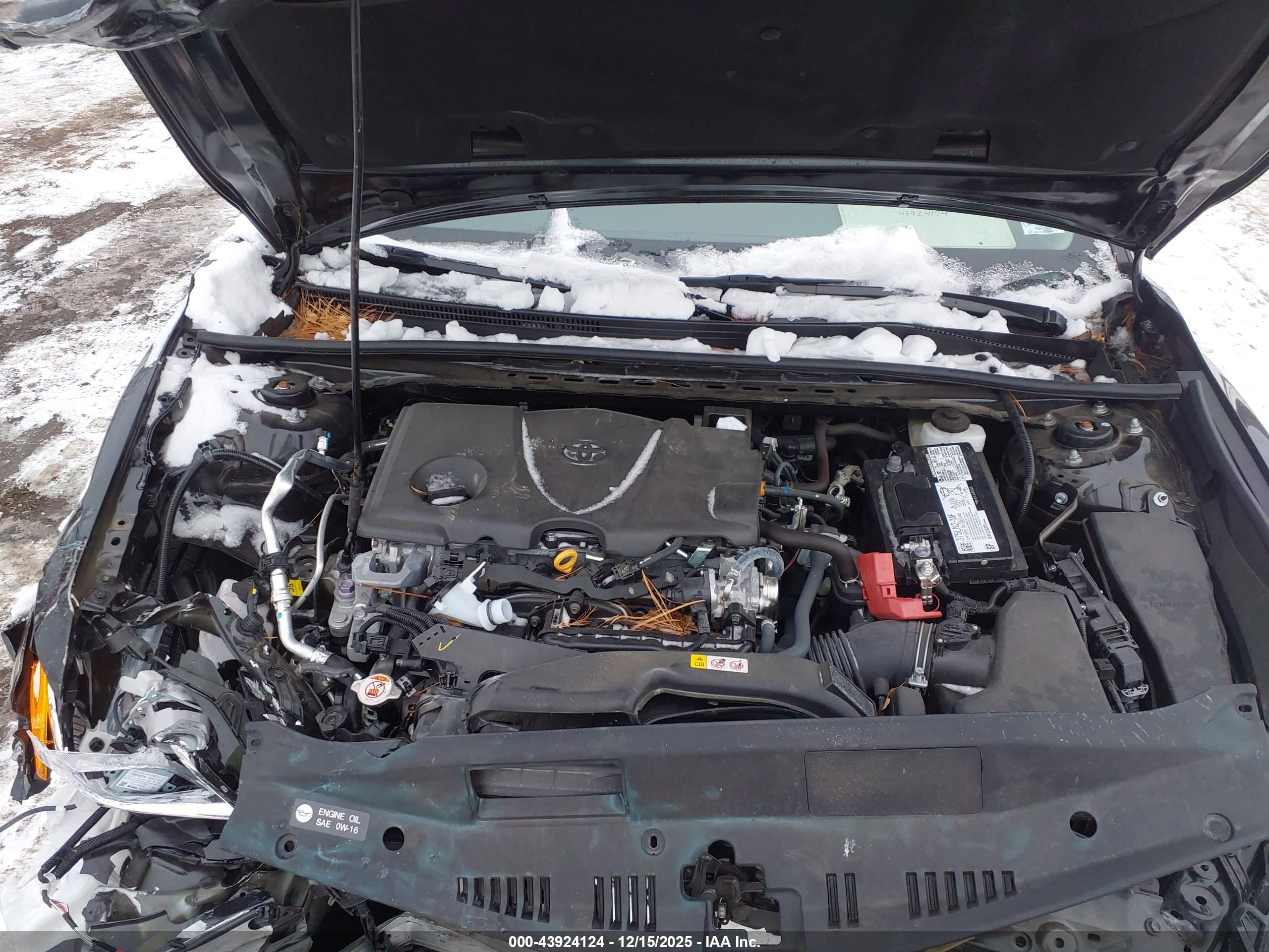 TOYOTA CAMRY image 10
