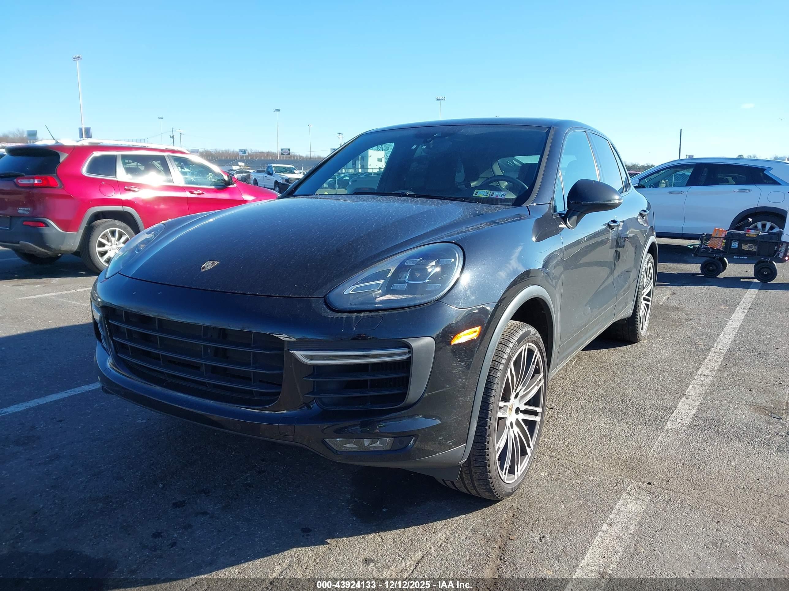 PORSCHE CAYENNE image 2