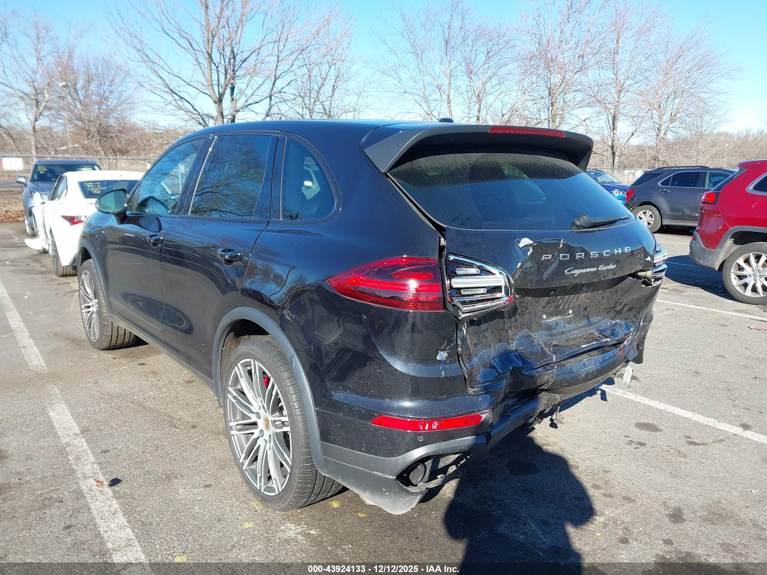 PORSCHE CAYENNE image 3