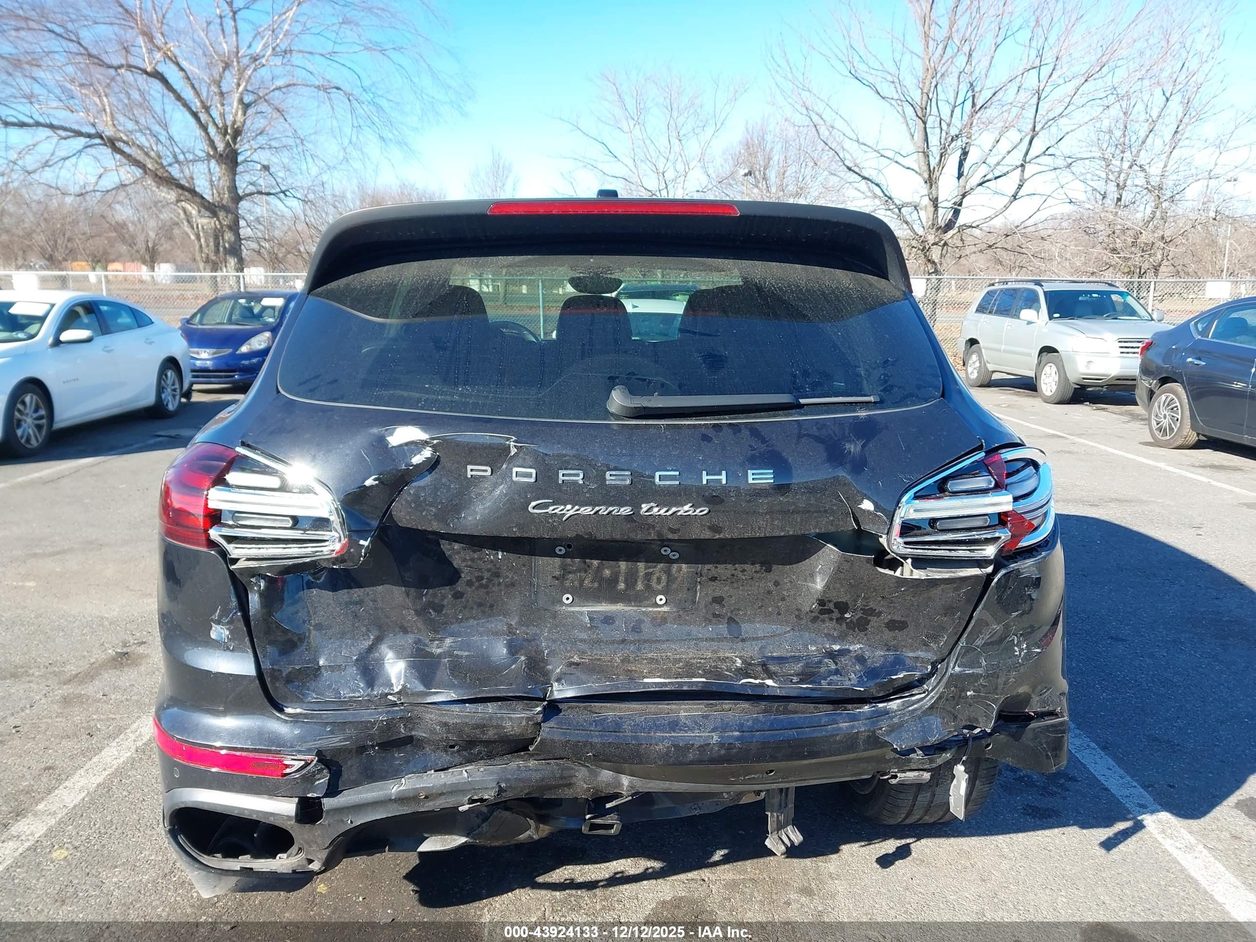 PORSCHE CAYENNE image 6