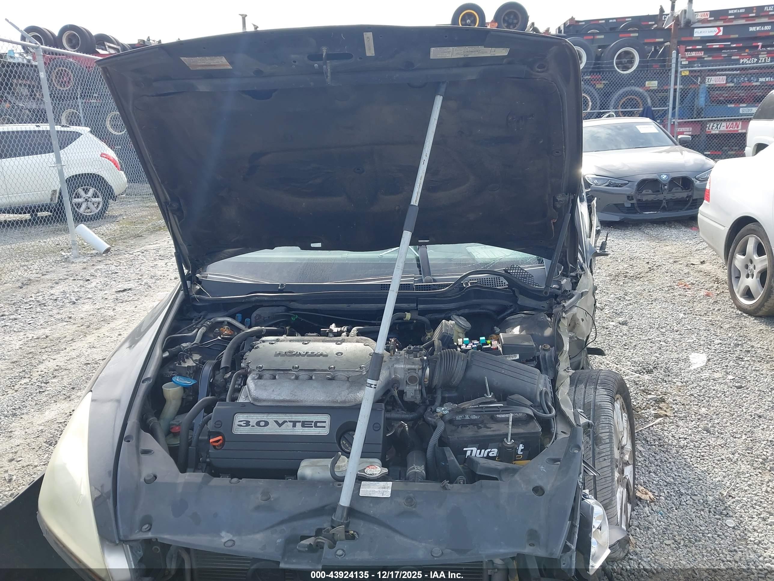 HONDA ACCORD image 10