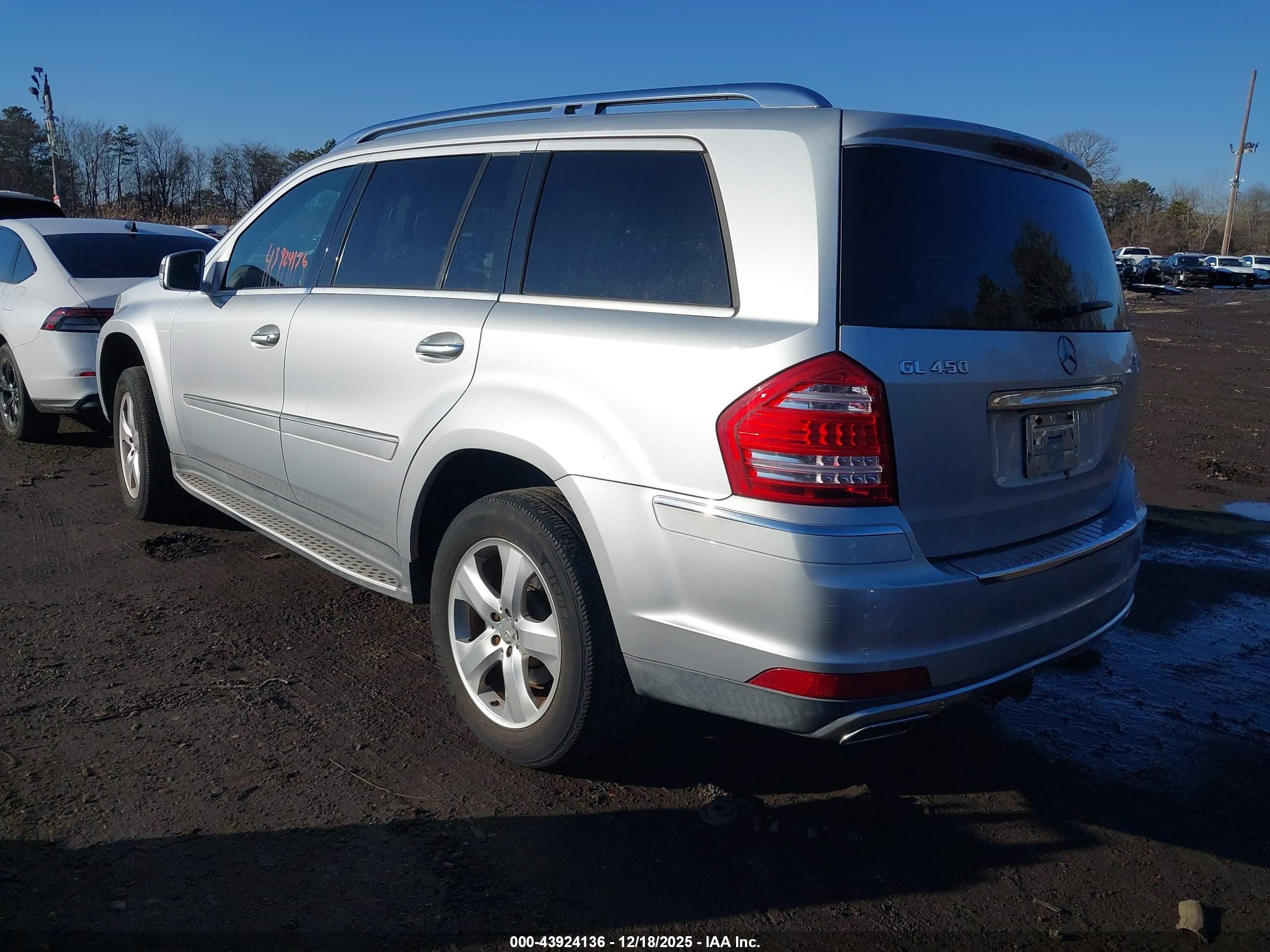 MERCEDES-BENZ GL image 3
