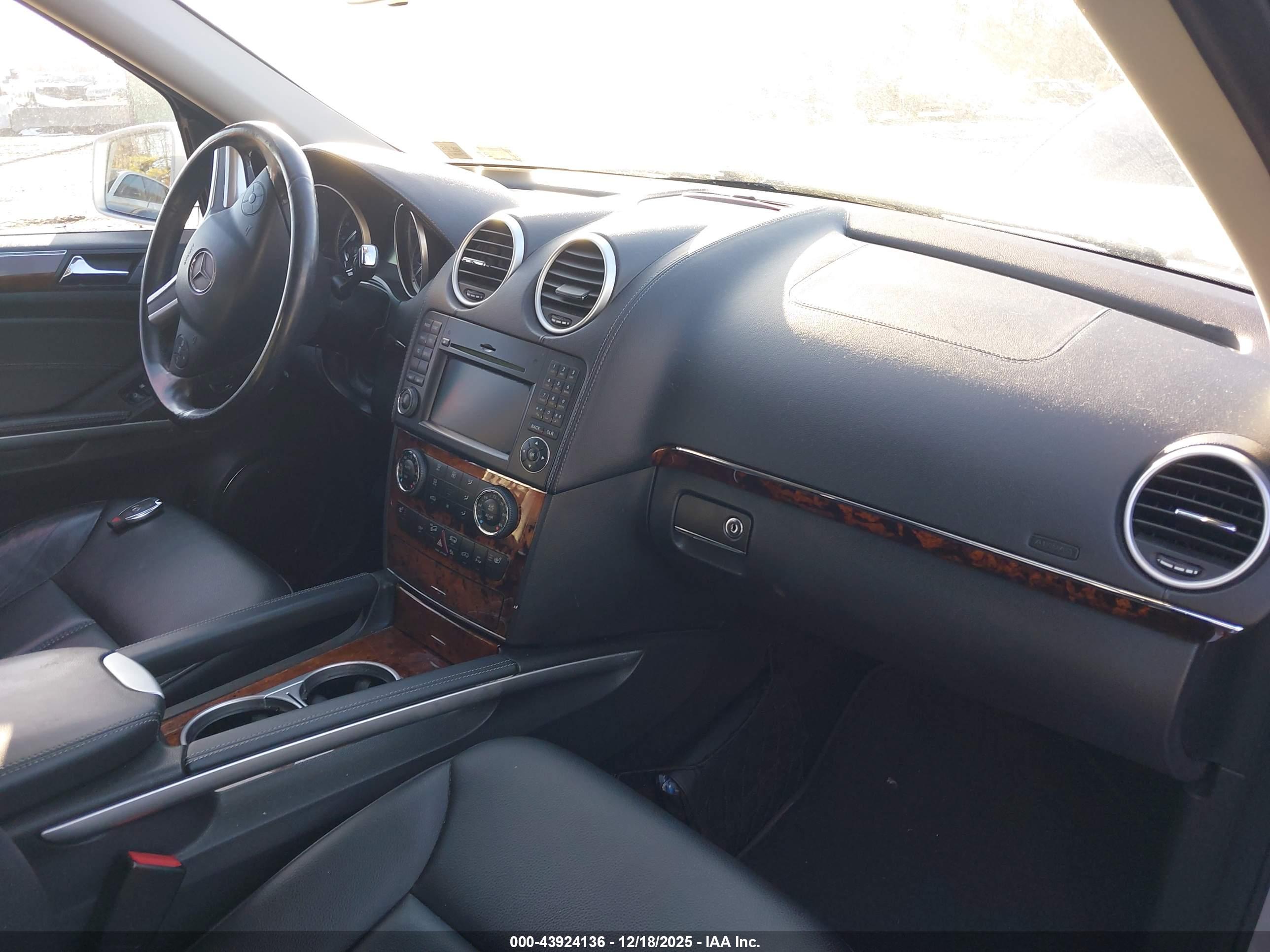 MERCEDES-BENZ GL image 5