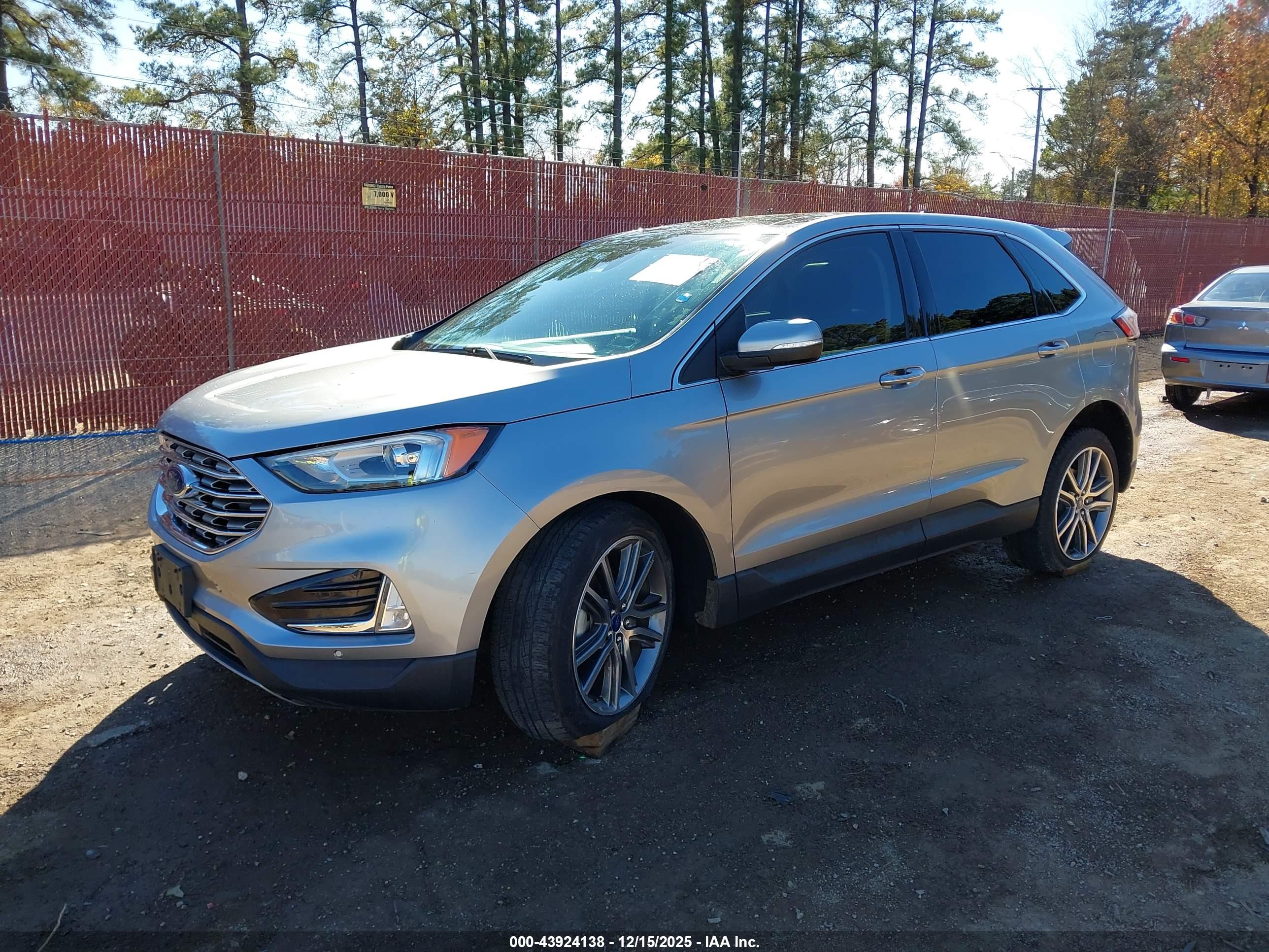 FORD EDGE image 2