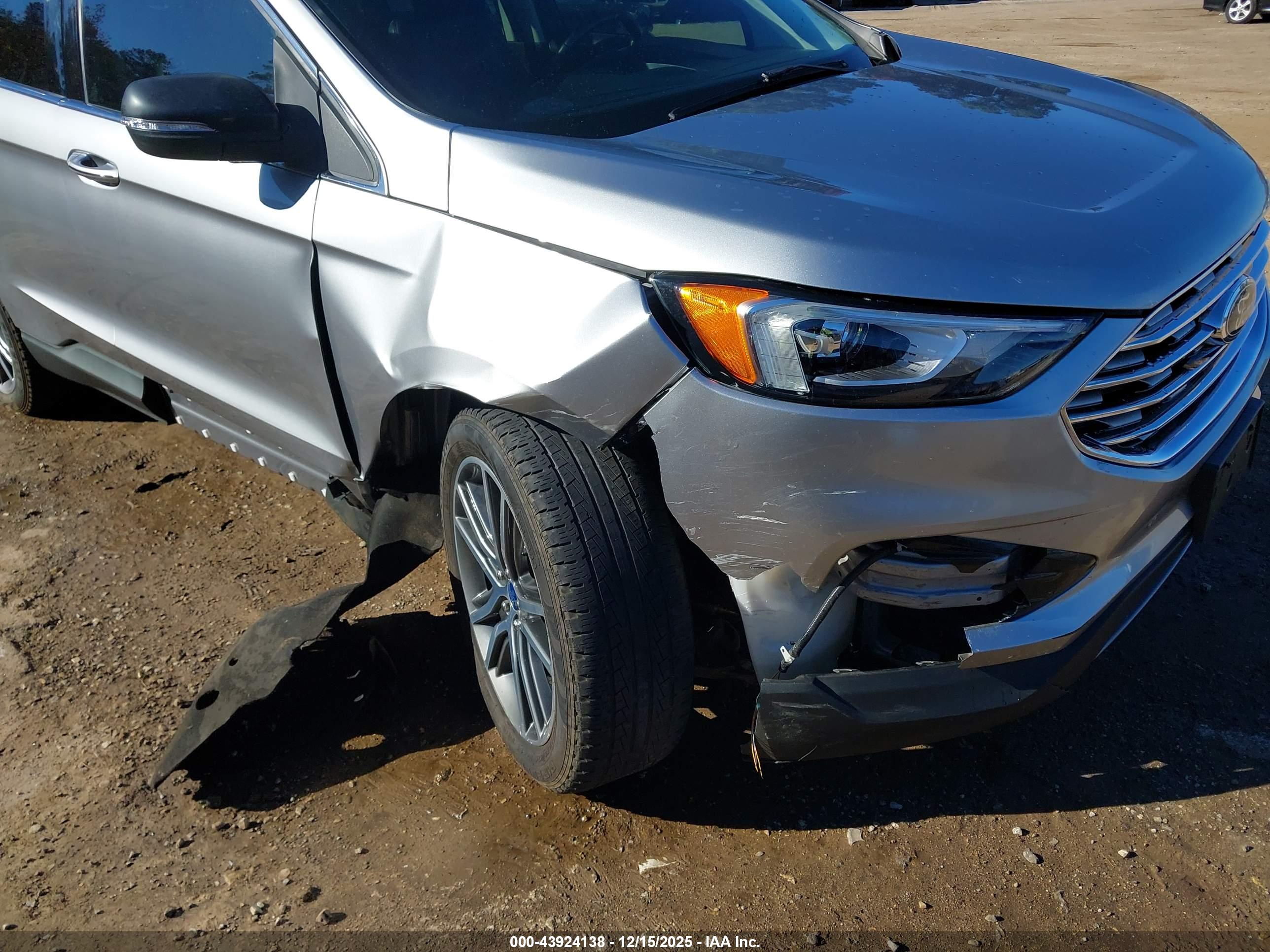 FORD EDGE image 6