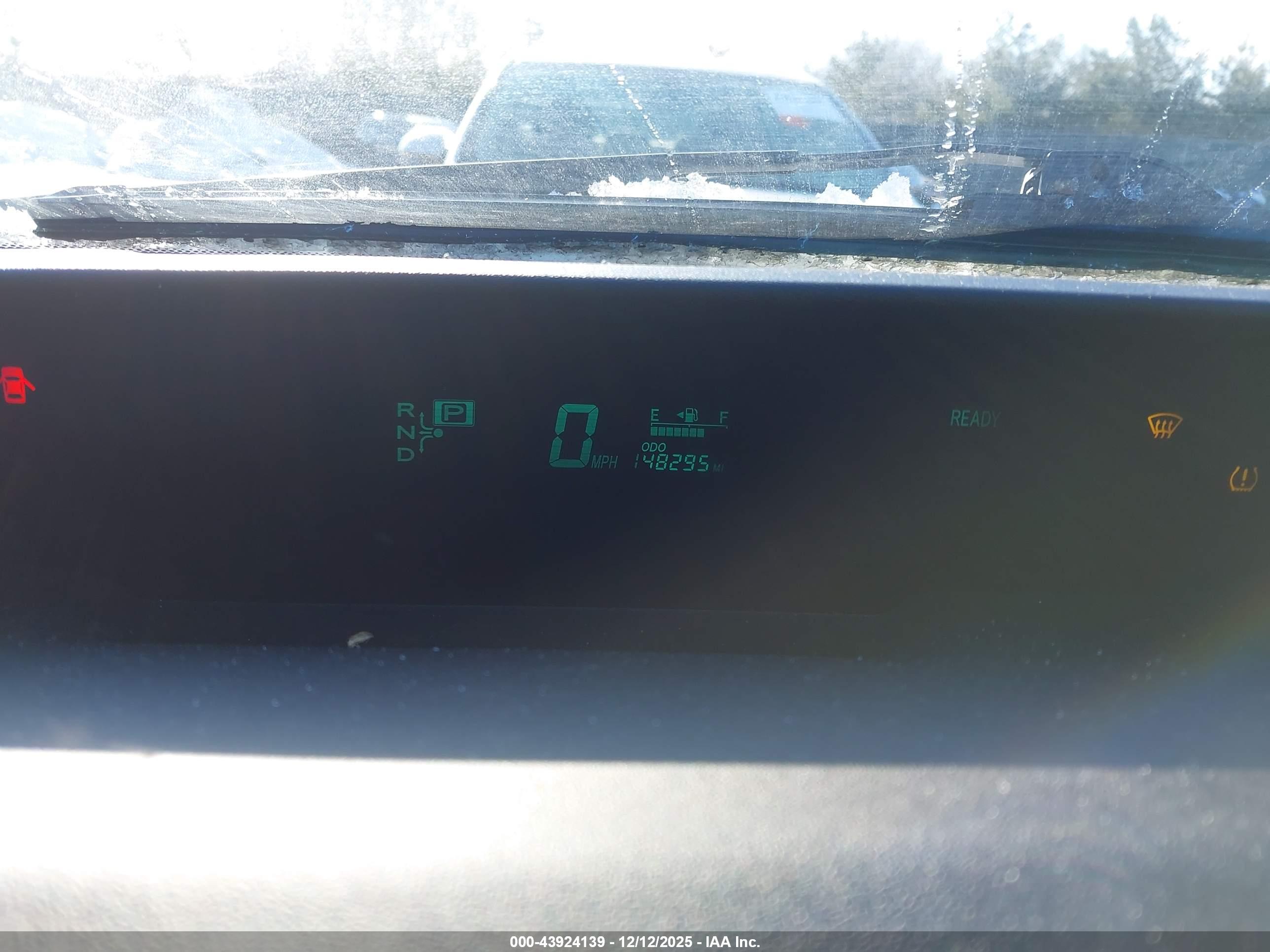 TOYOTA PRIUS image 7