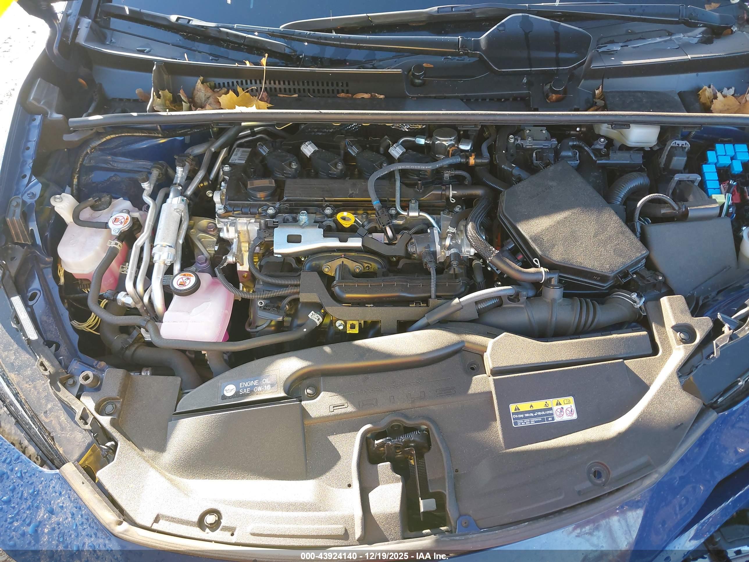 TOYOTA PRIUS image 10