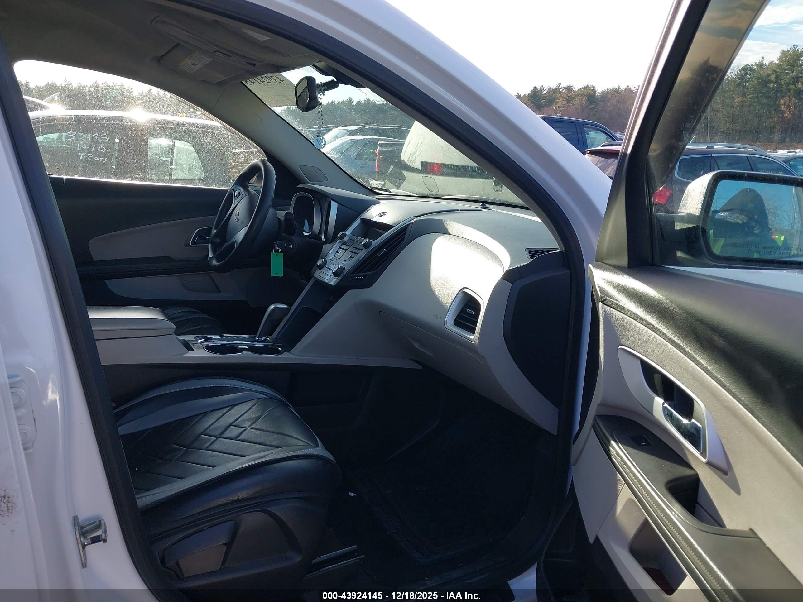 CHEVROLET EQUINOX image 5