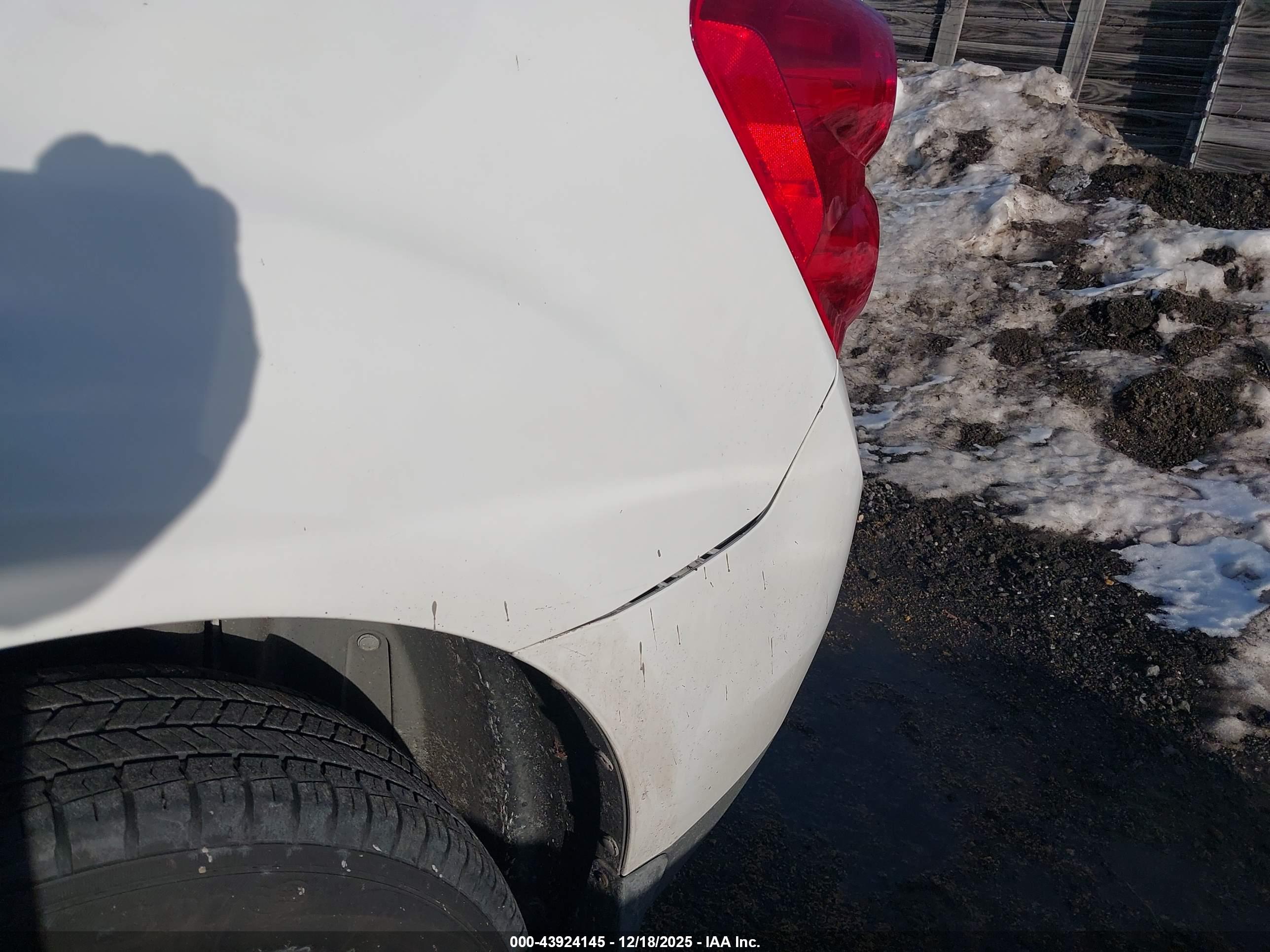 CHEVROLET EQUINOX image 6