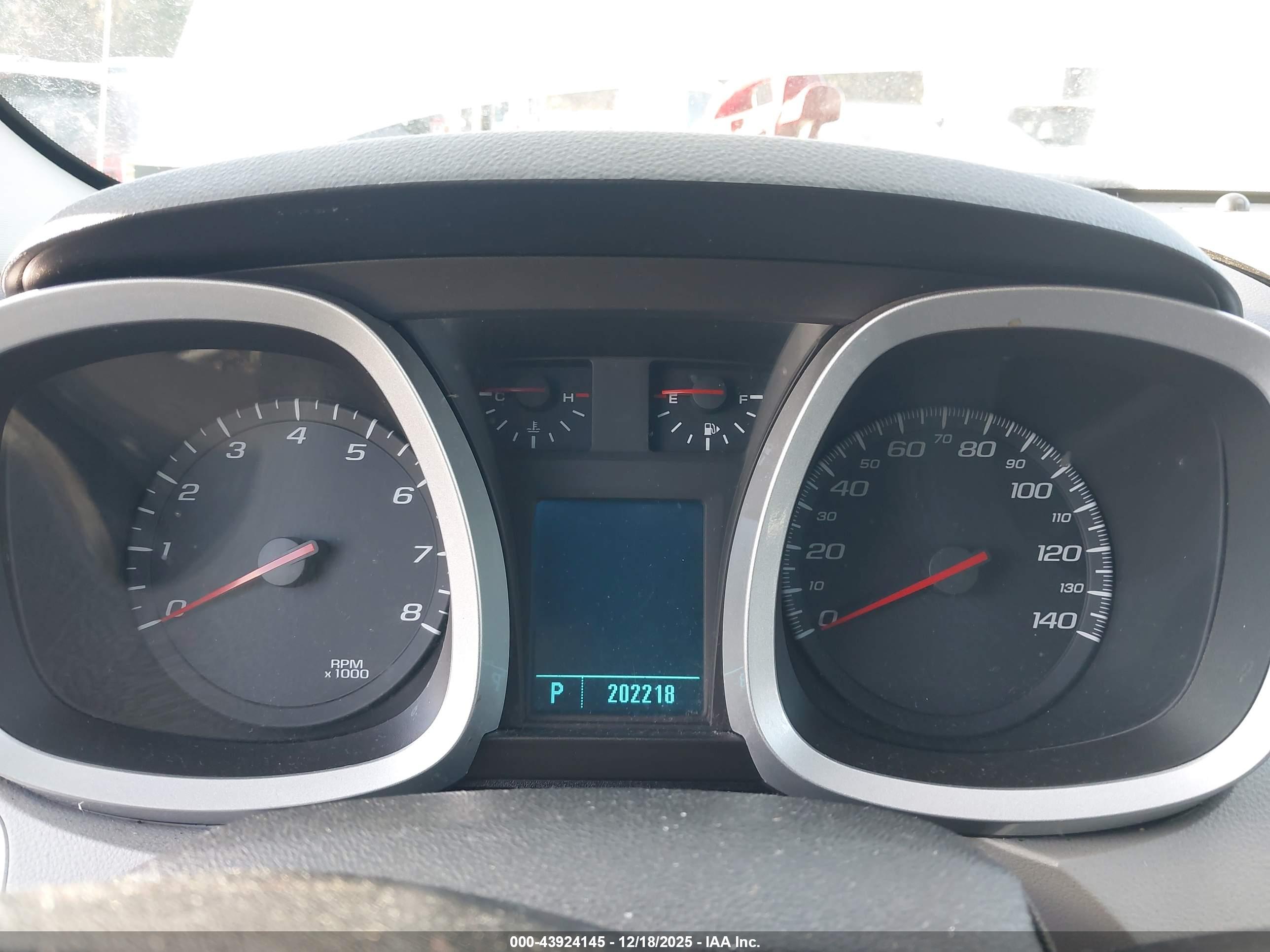 CHEVROLET EQUINOX image 7