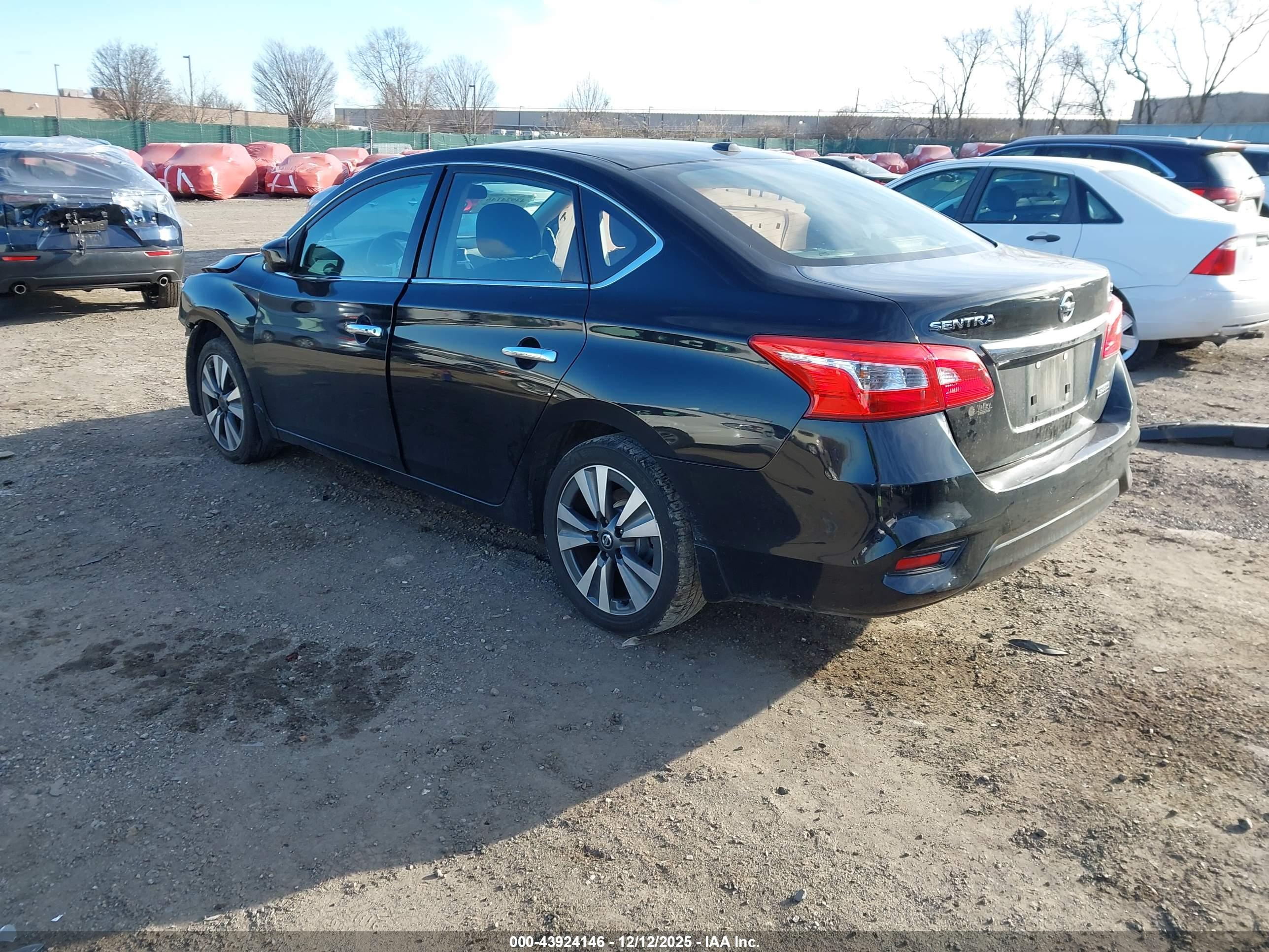NISSAN SENTRA image 3