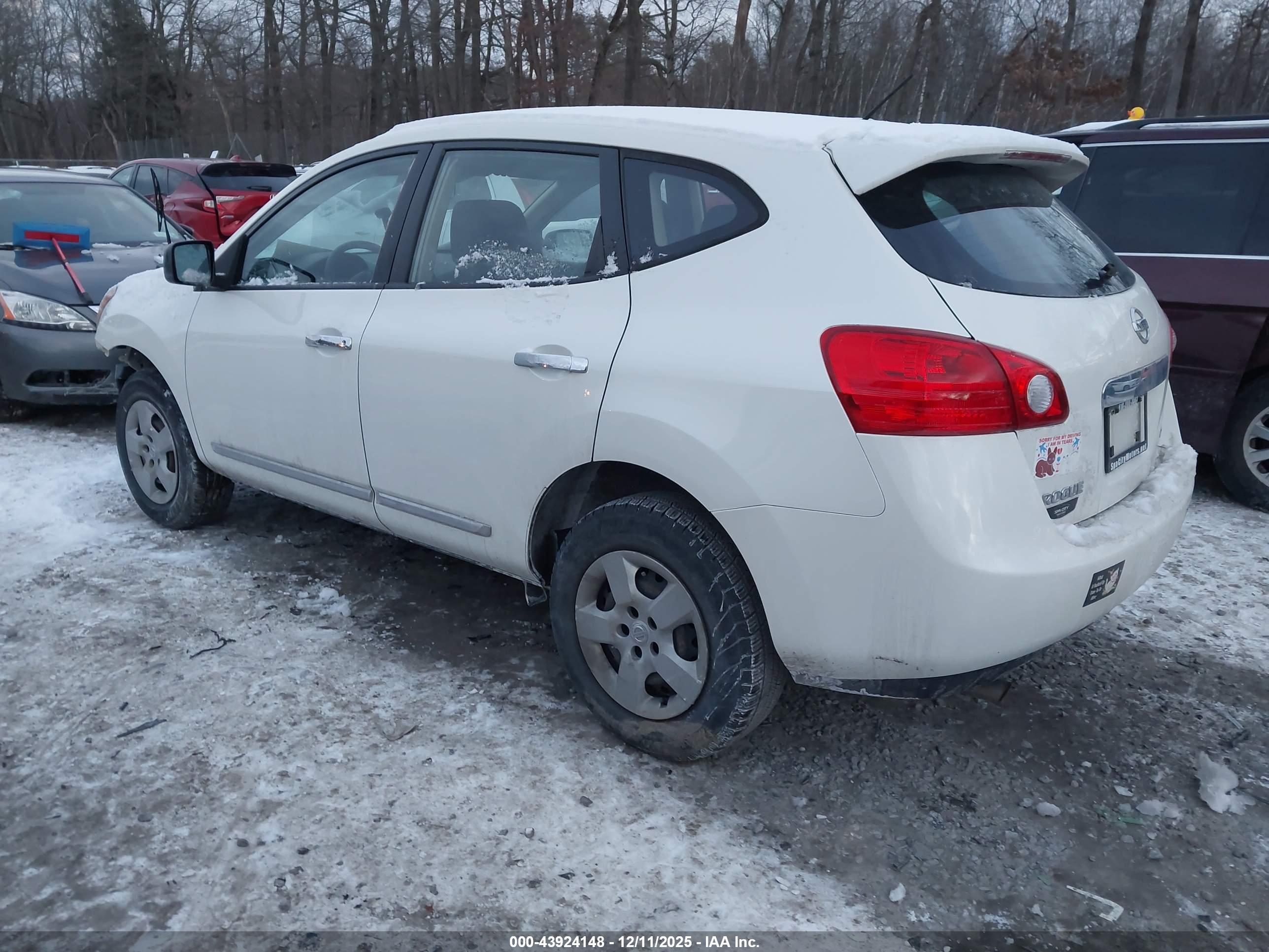 NISSAN ROGUE image 3