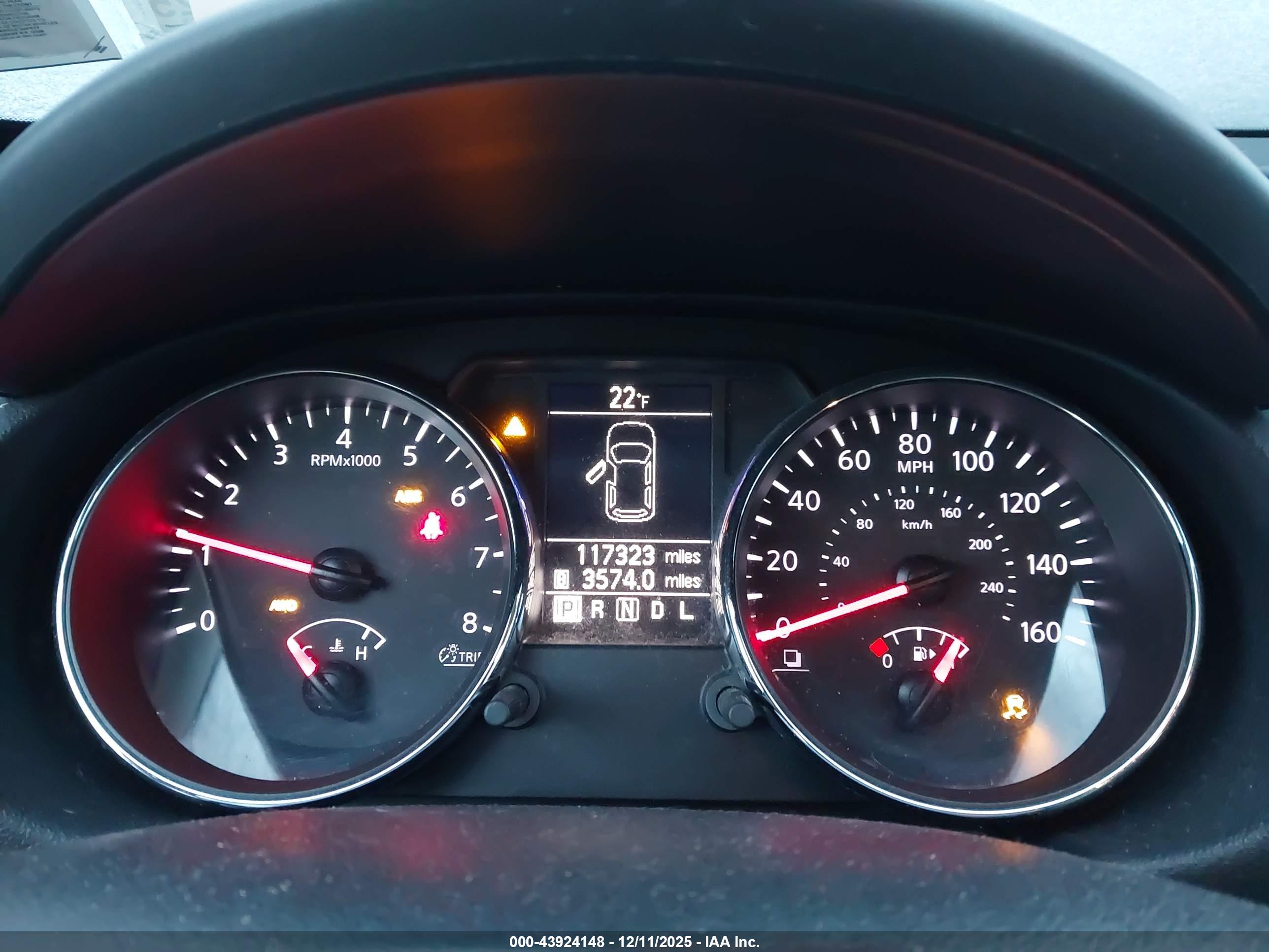 NISSAN ROGUE image 7