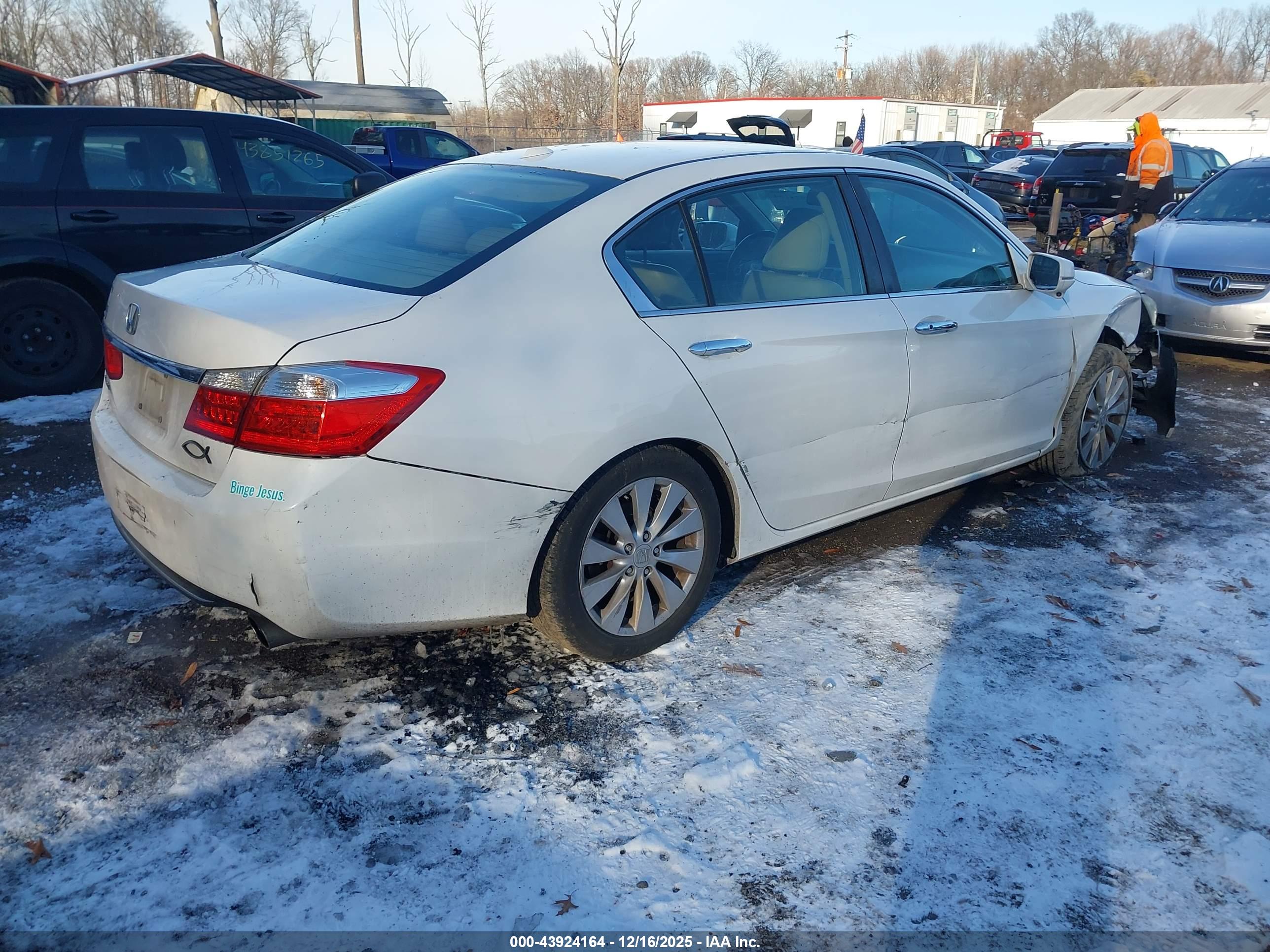 HONDA ACCORD image 4