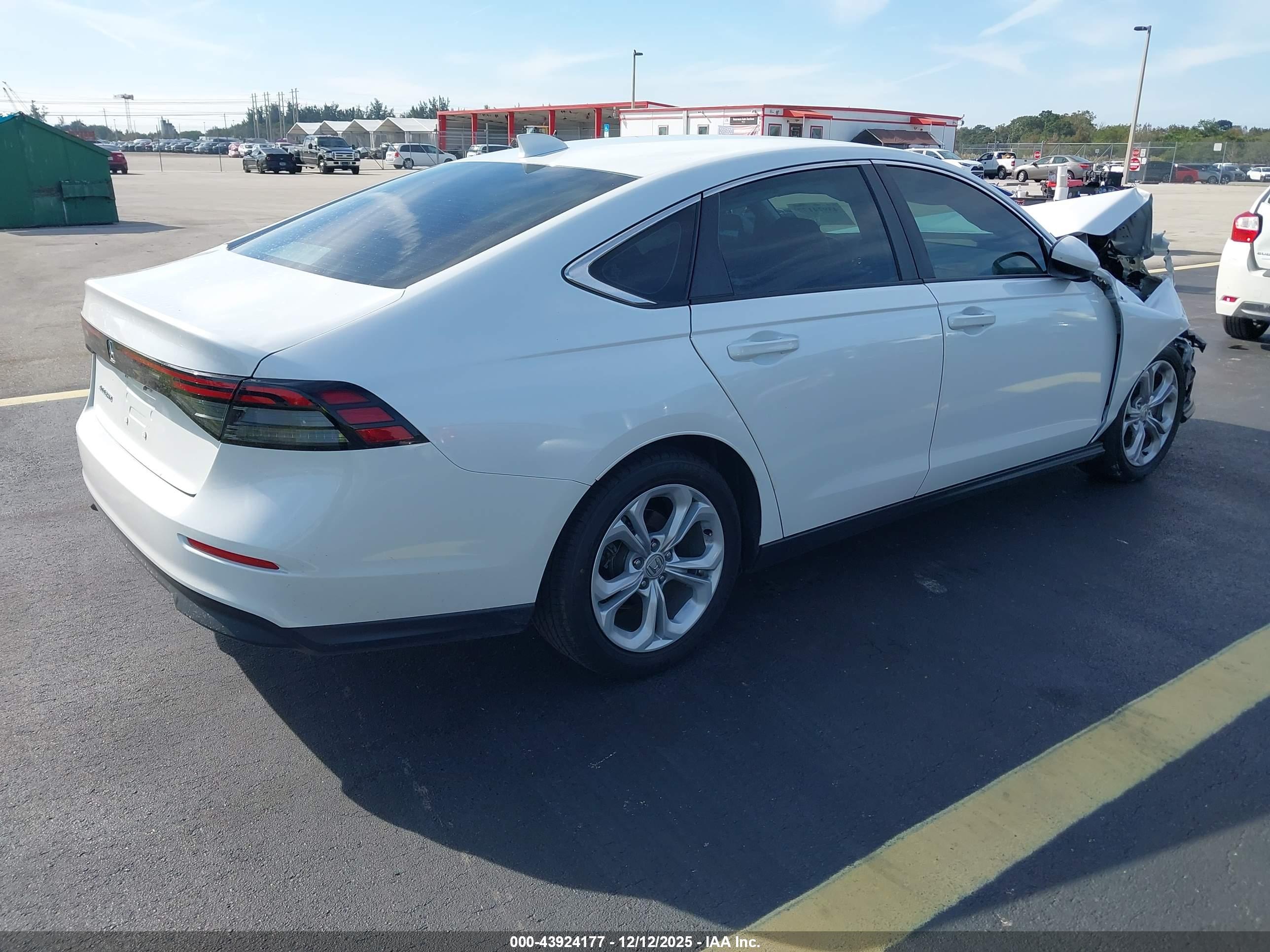 HONDA ACCORD image 4
