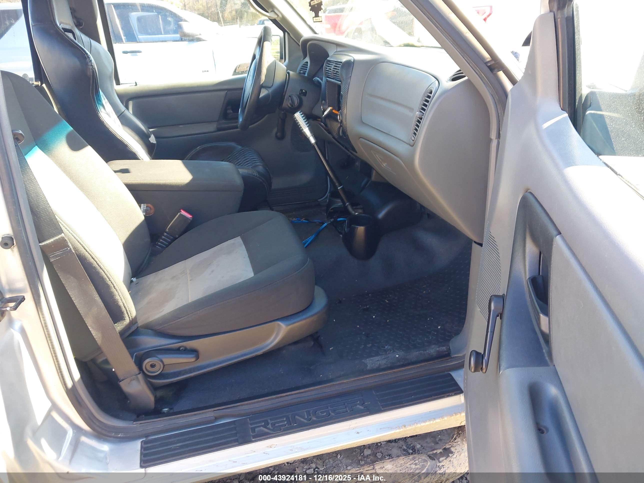 FORD RANGER image 5