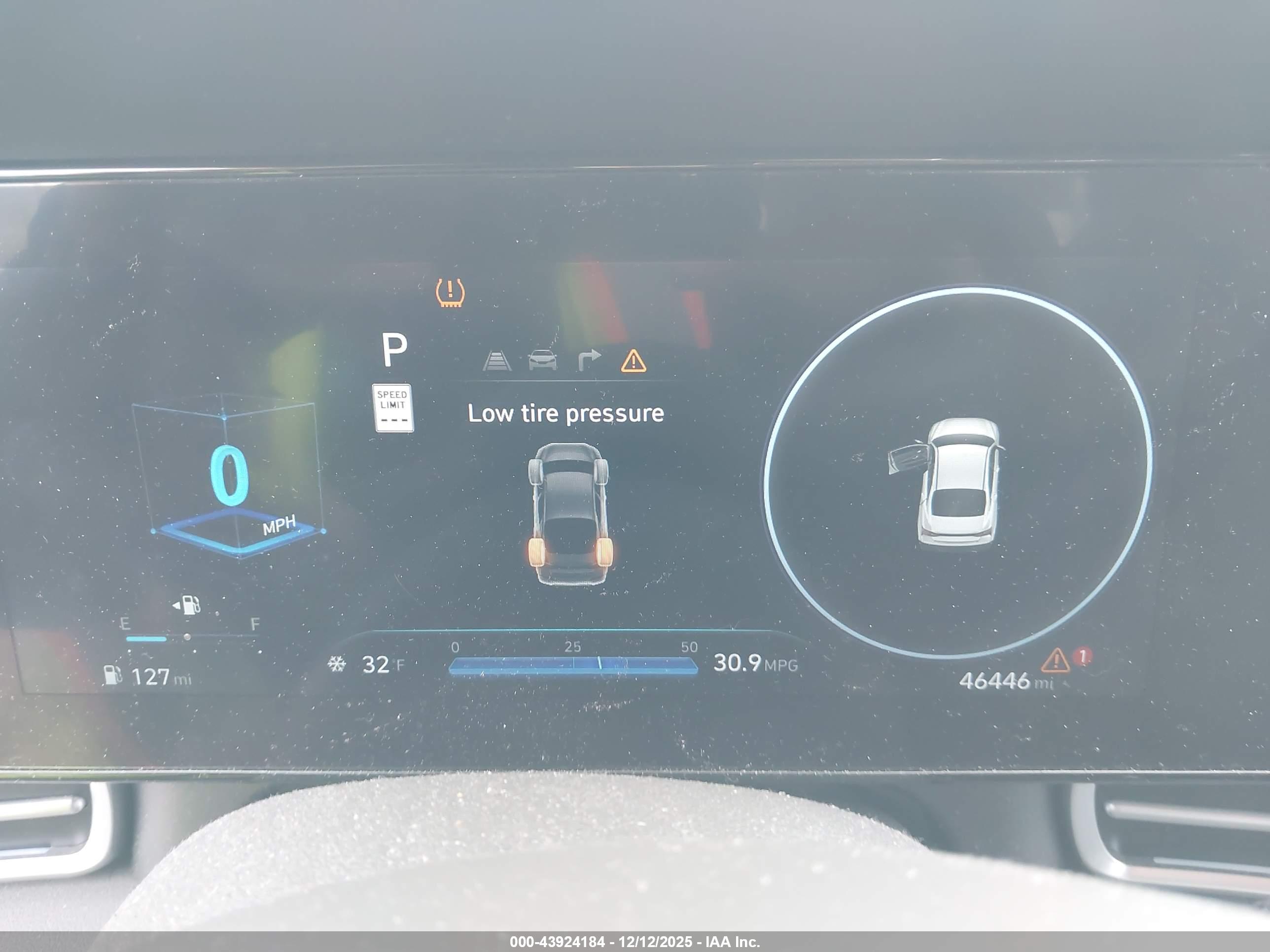 HYUNDAI ELANTRA image 7