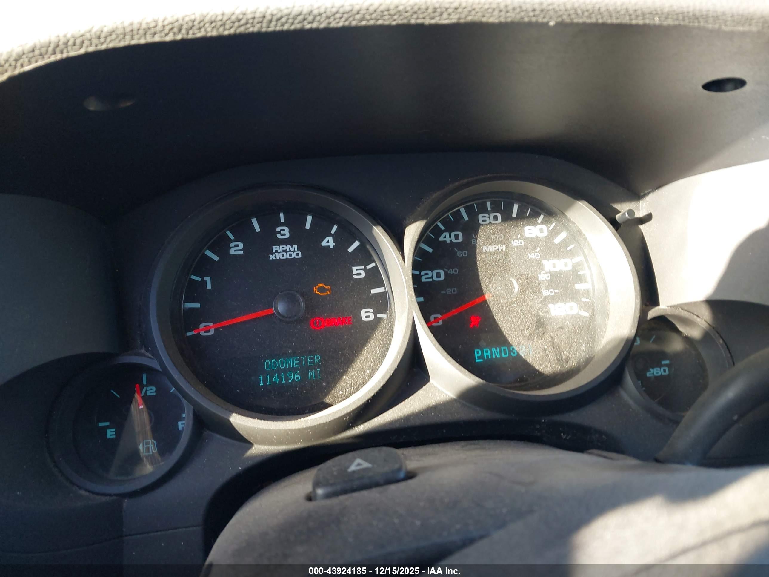 CHEVROLET SILVERADO image 7