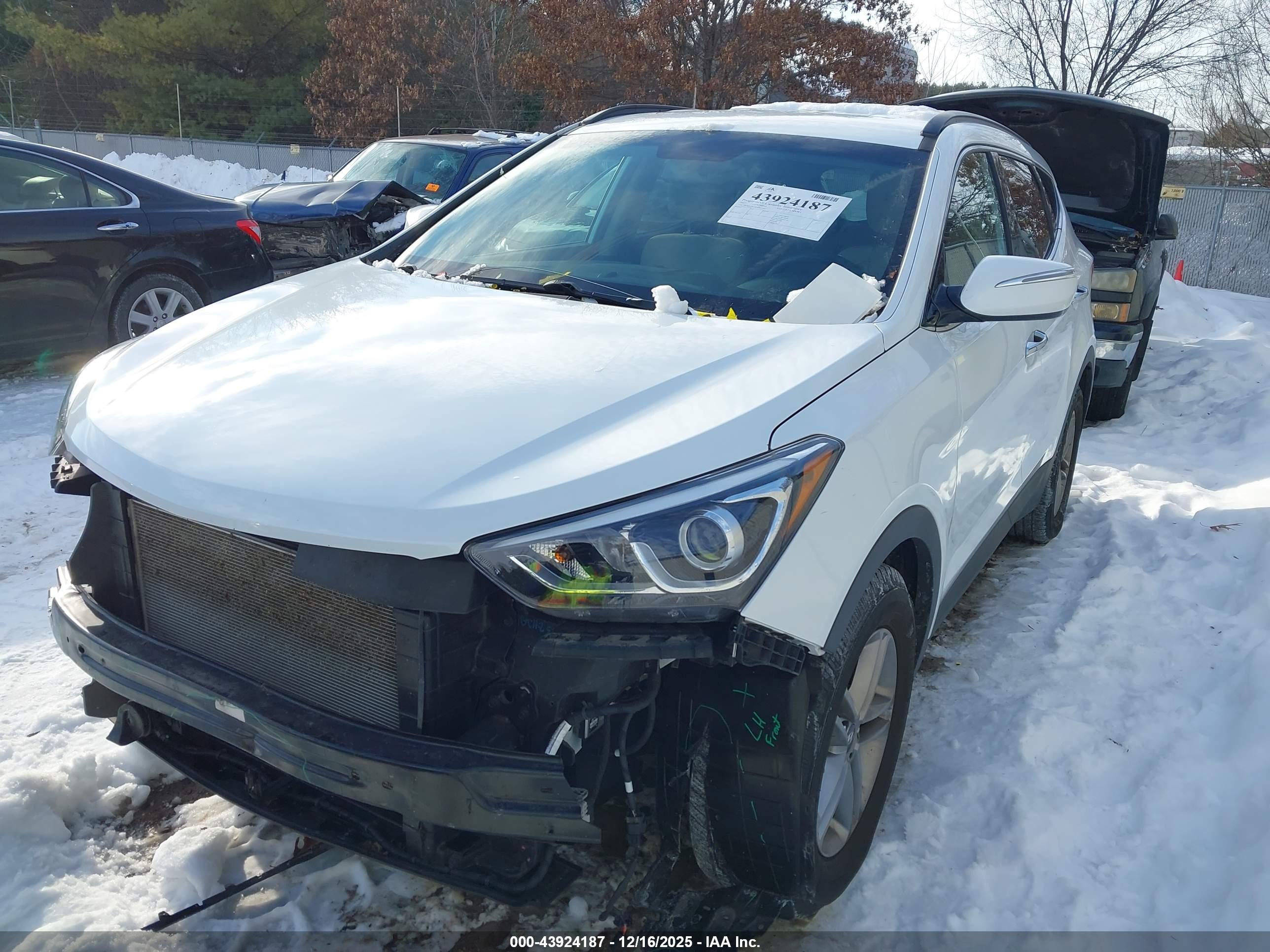 HYUNDAI SANTA image 2